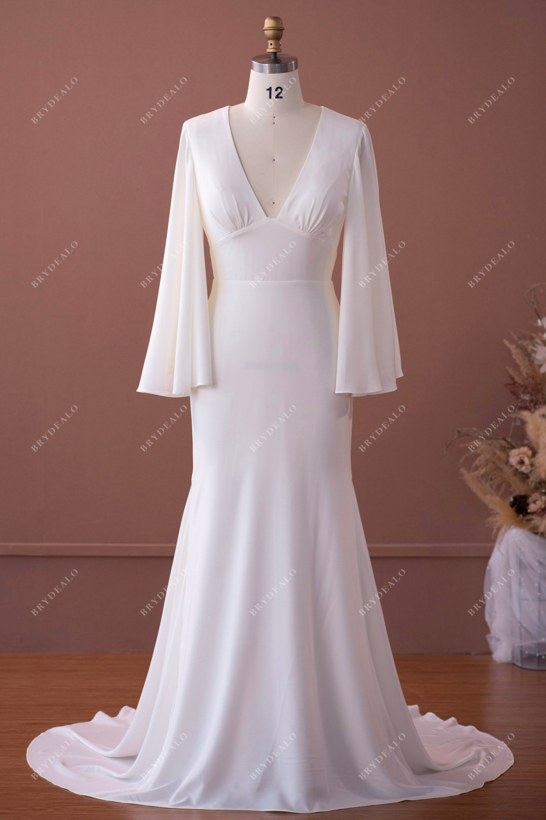chinese dress ladies Elegant Bell Sleeve Stretch Satin Mermaid Wedding Dress main image 0