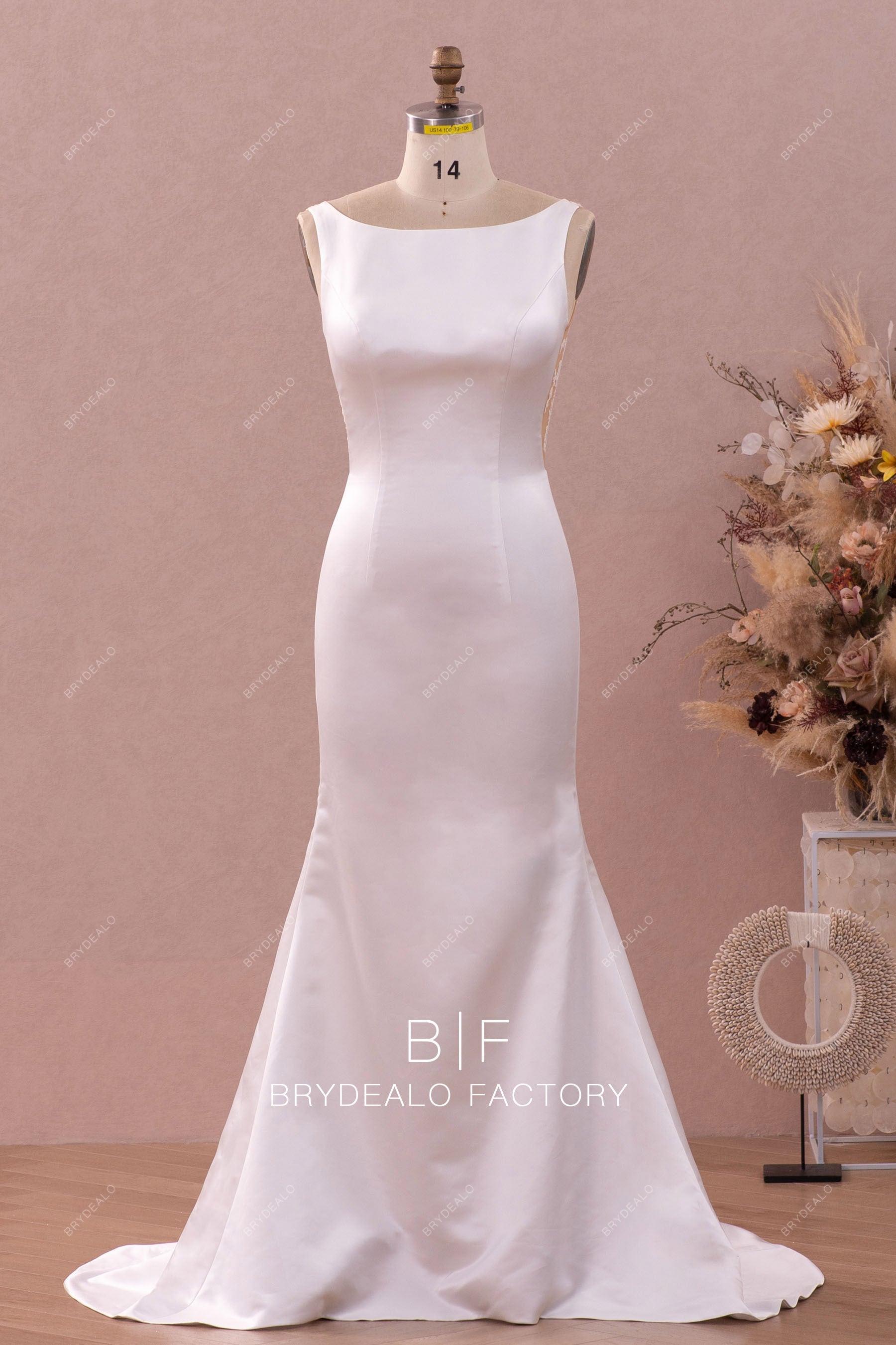 Illusion Lace Back Sleeveless Elegant Satin Mermaid Wedding Dress Illusion Lace Back Sleeveless Elegant Satin Mermaid Wedding Dress