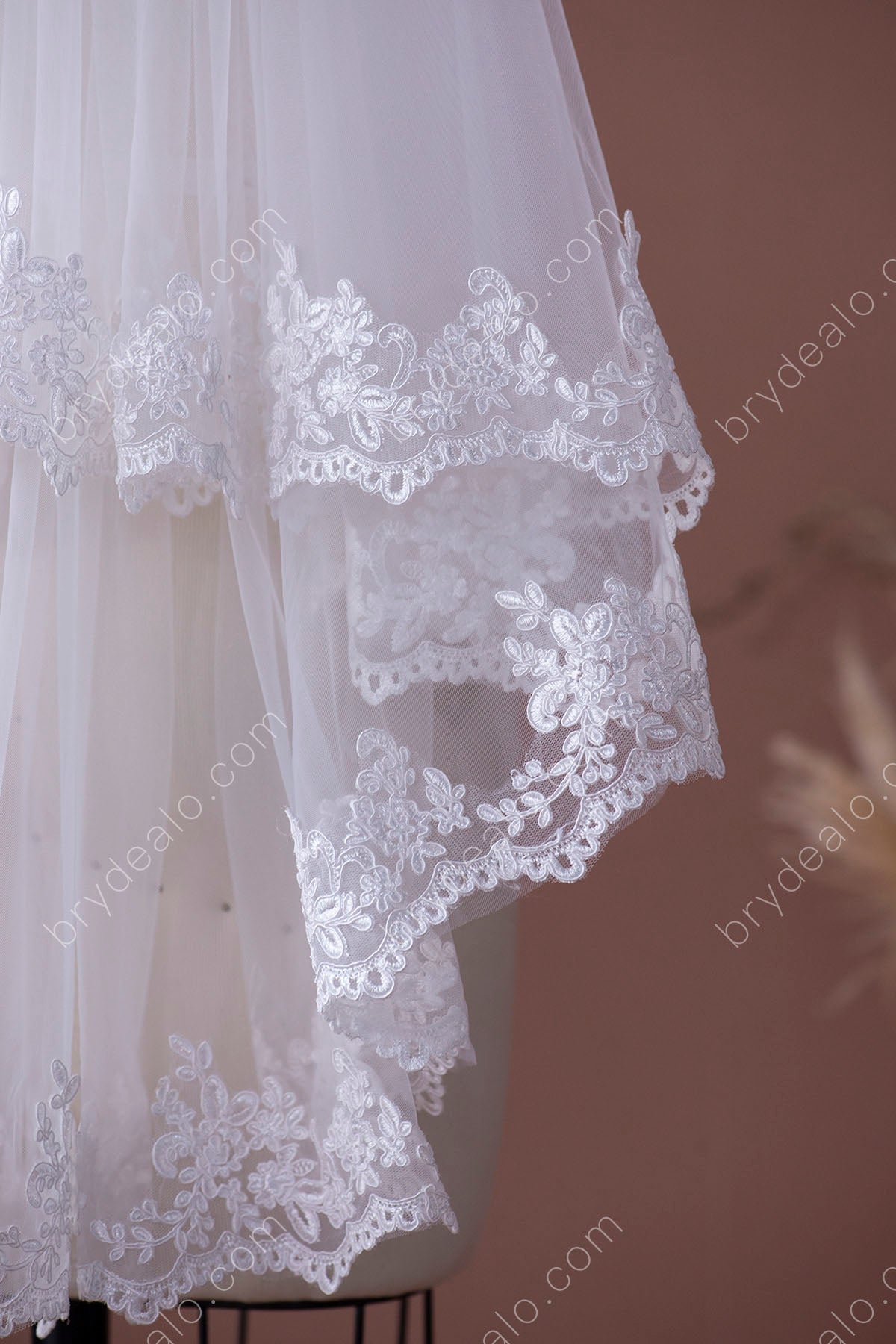 lace trim edge veil online