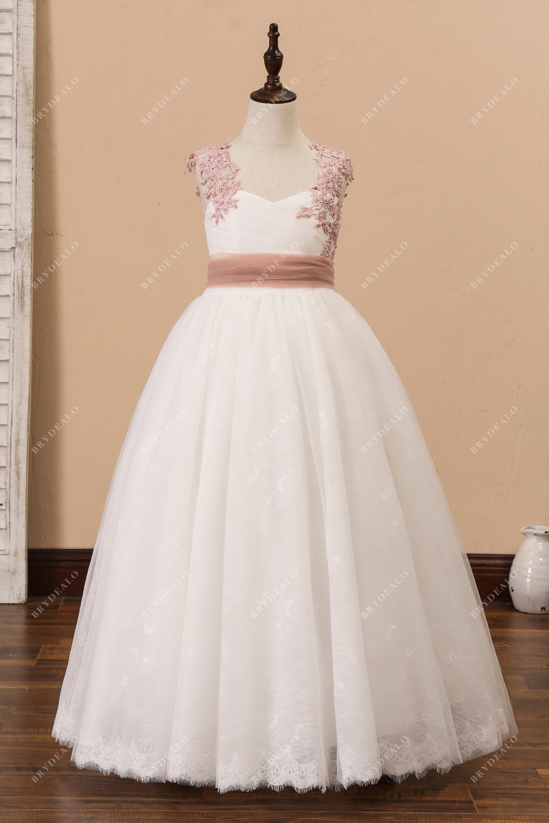 Vintage Mauve Lace Cap Sleeved Ball Gown Flower Girl Wedding Dress