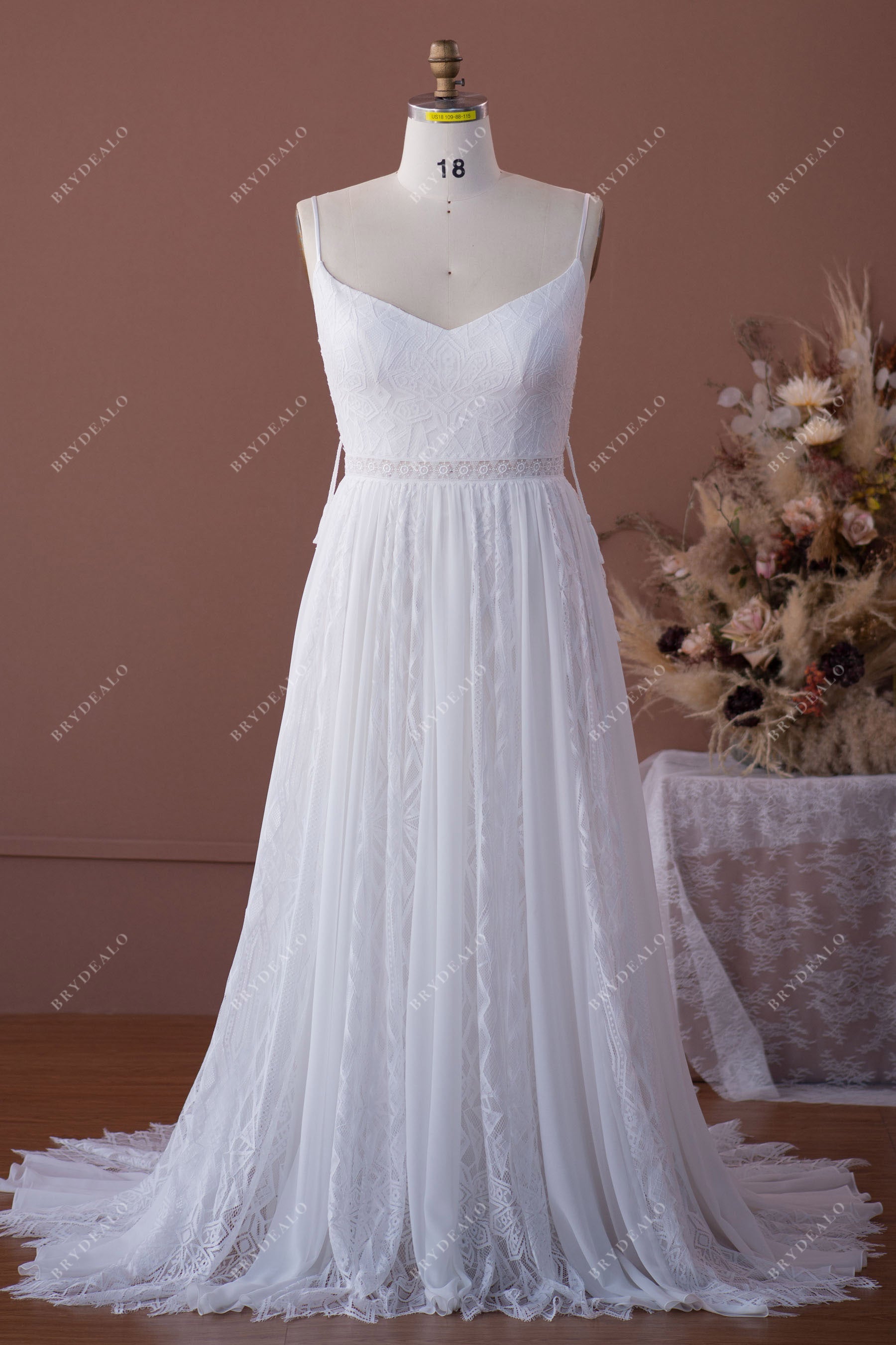 A-Line Lace Chiffon Plus Size Sleeveless Summer Beach Wedding Dress