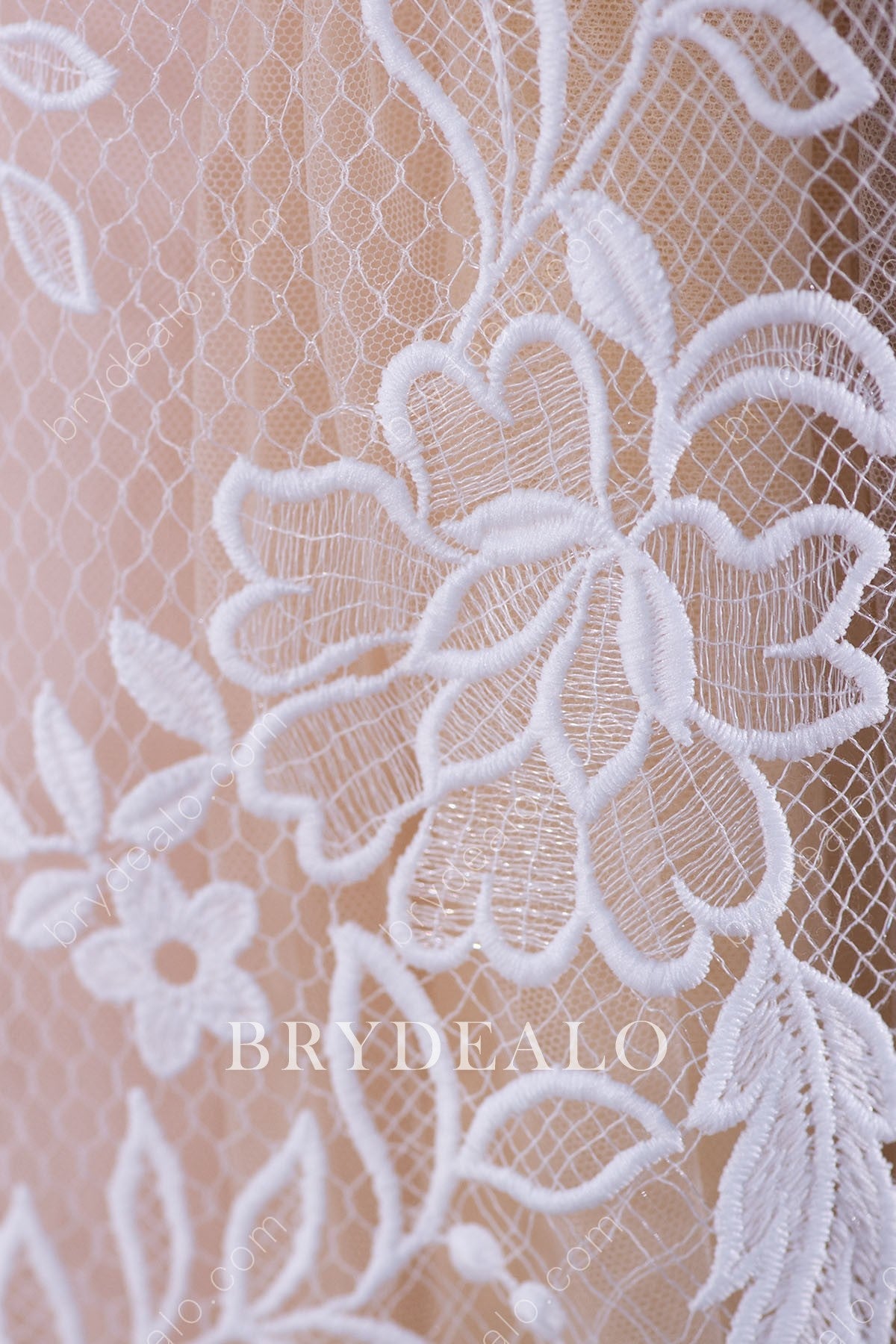 Glamorous Flower Cording Lace Fabric for sale