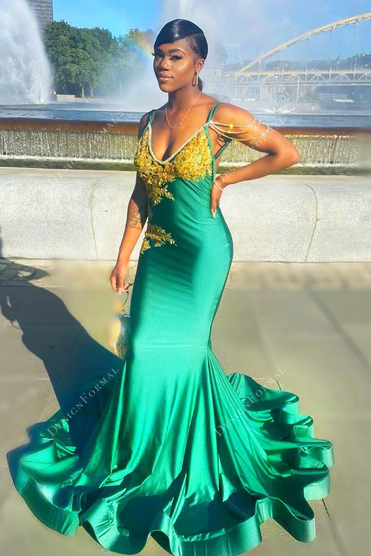 Green Jersey Gold Lace Spaghetti Straps Customized Prom Gown Green Jersey Gold Lace Spaghetti Straps Customized Prom Gown