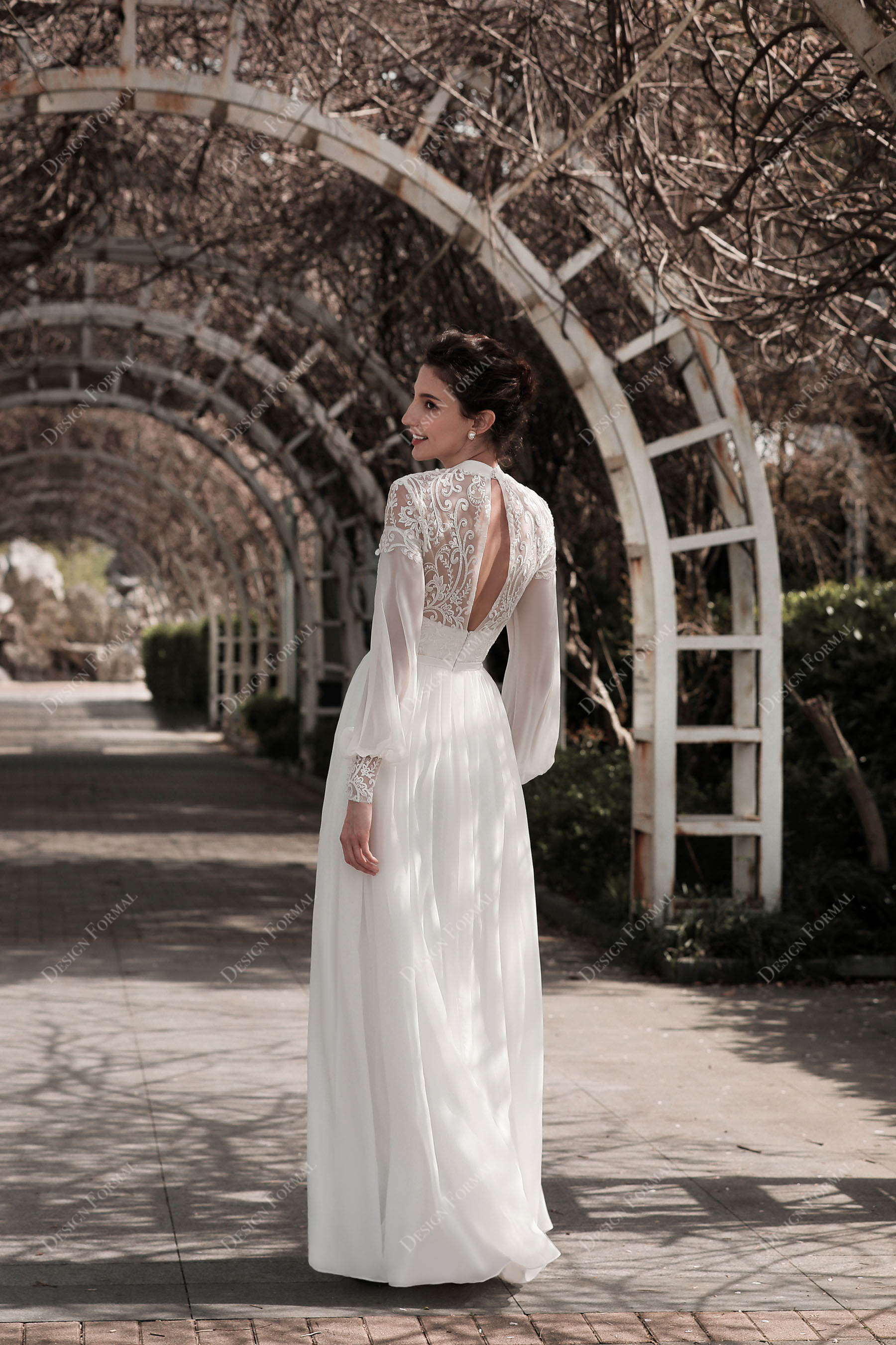 keyhole back floor length chiffon beach bridal gown