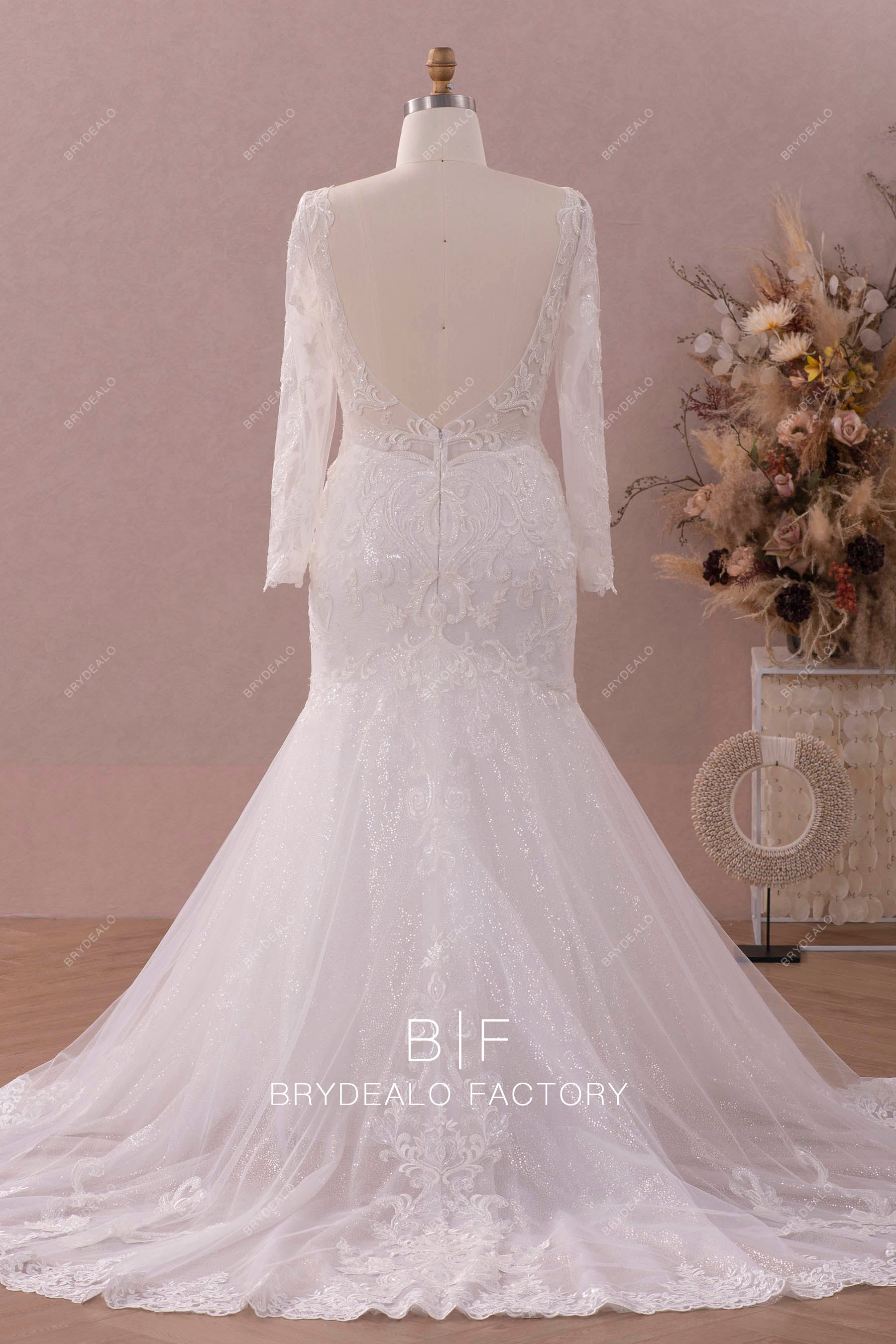 long sleeved plus size mermaid wedding gown