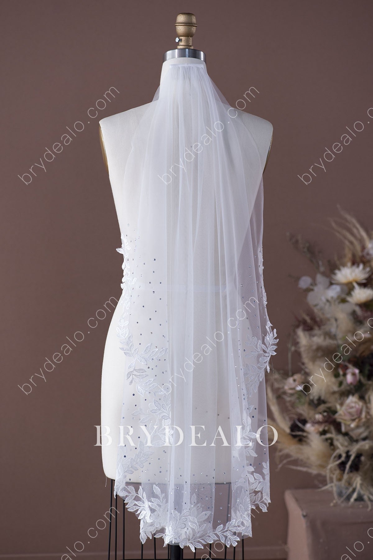 best fingertip single-tier wedding veil online