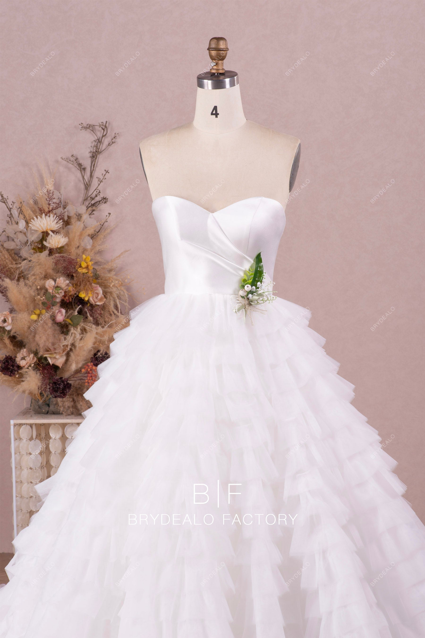 beautiful pleated sweetheart neck wedding dress
