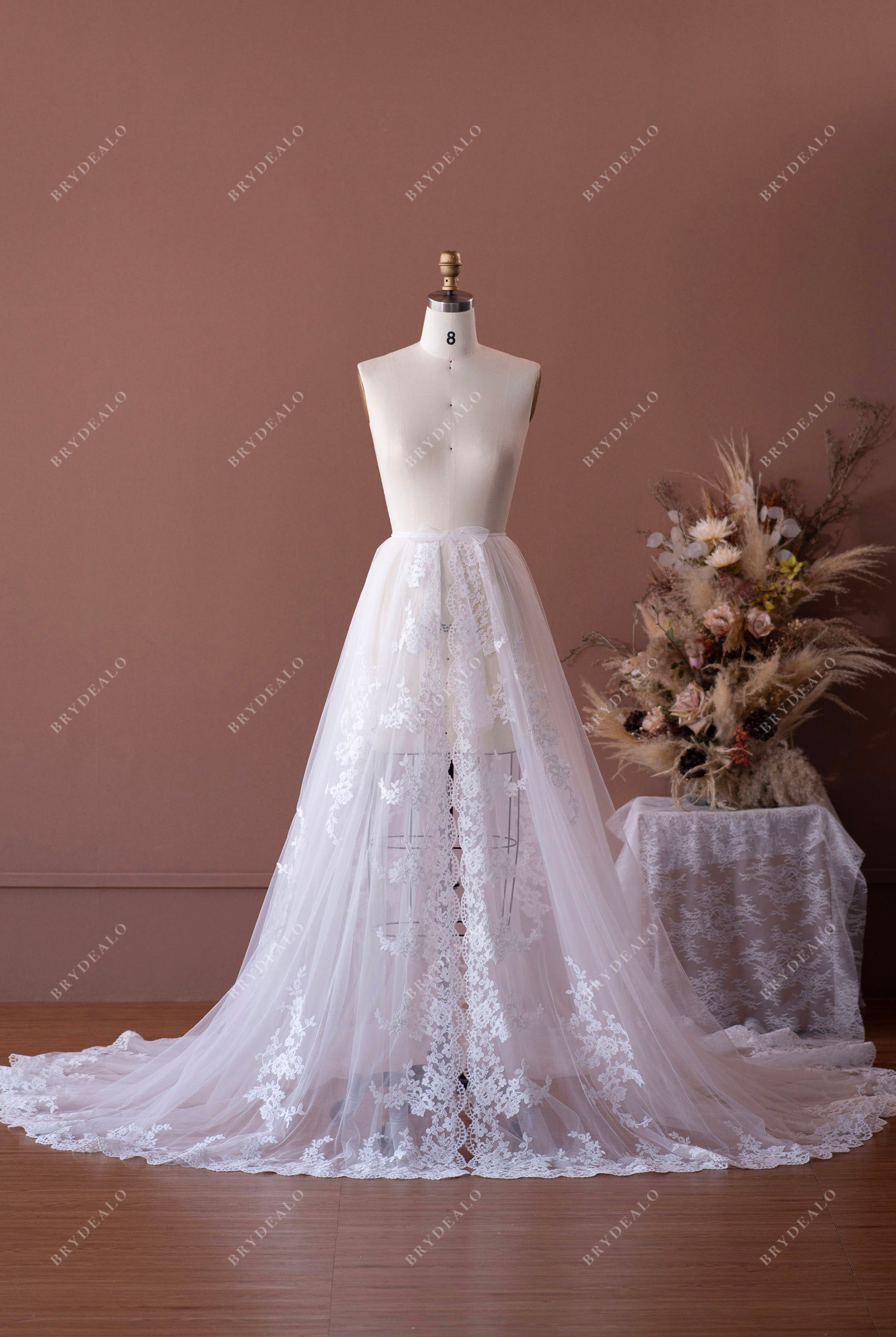 Beautiful Flower Lace Tulle Detachable A-Line Bridal Overskirt Beautiful Flower Lace Tulle Detachable A-Line Bridal Overskirt