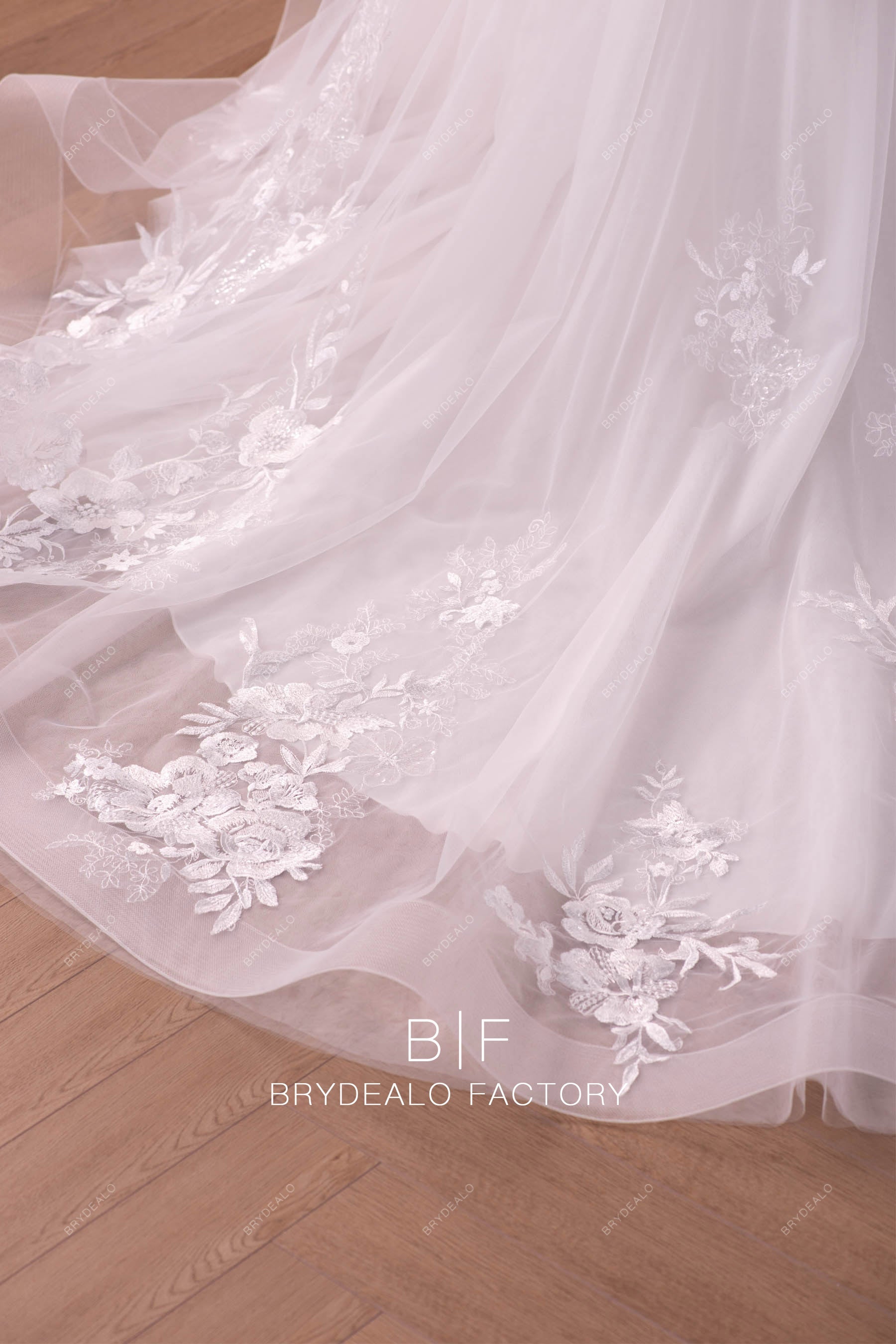 ruffled horsehair chapel train