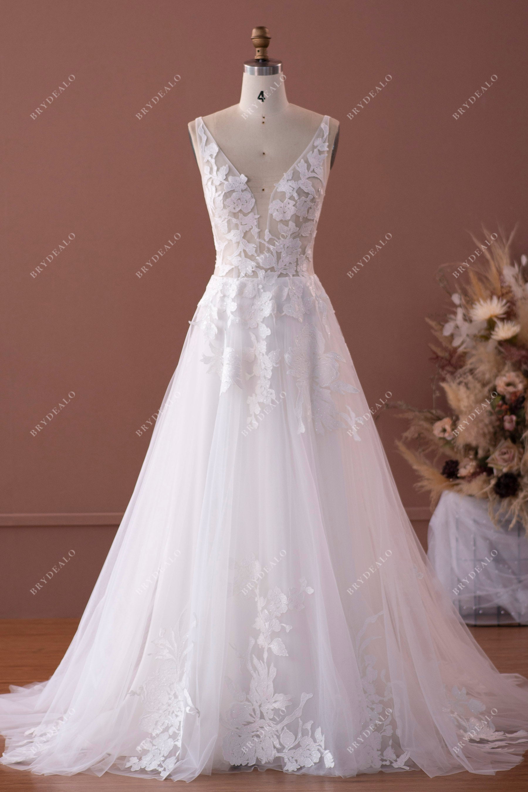V-Neck Long Sleeves Court Train Lace Tulle Wedding Dresses