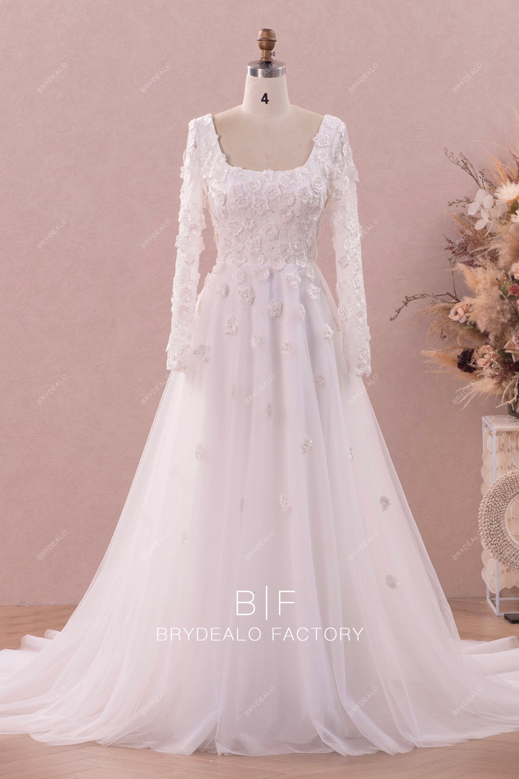 Designer Square Neckline 3D Flower Lace A-line Wedding Dress Designer Square Neckline 3D Flower Lace A-line Wedding Dress