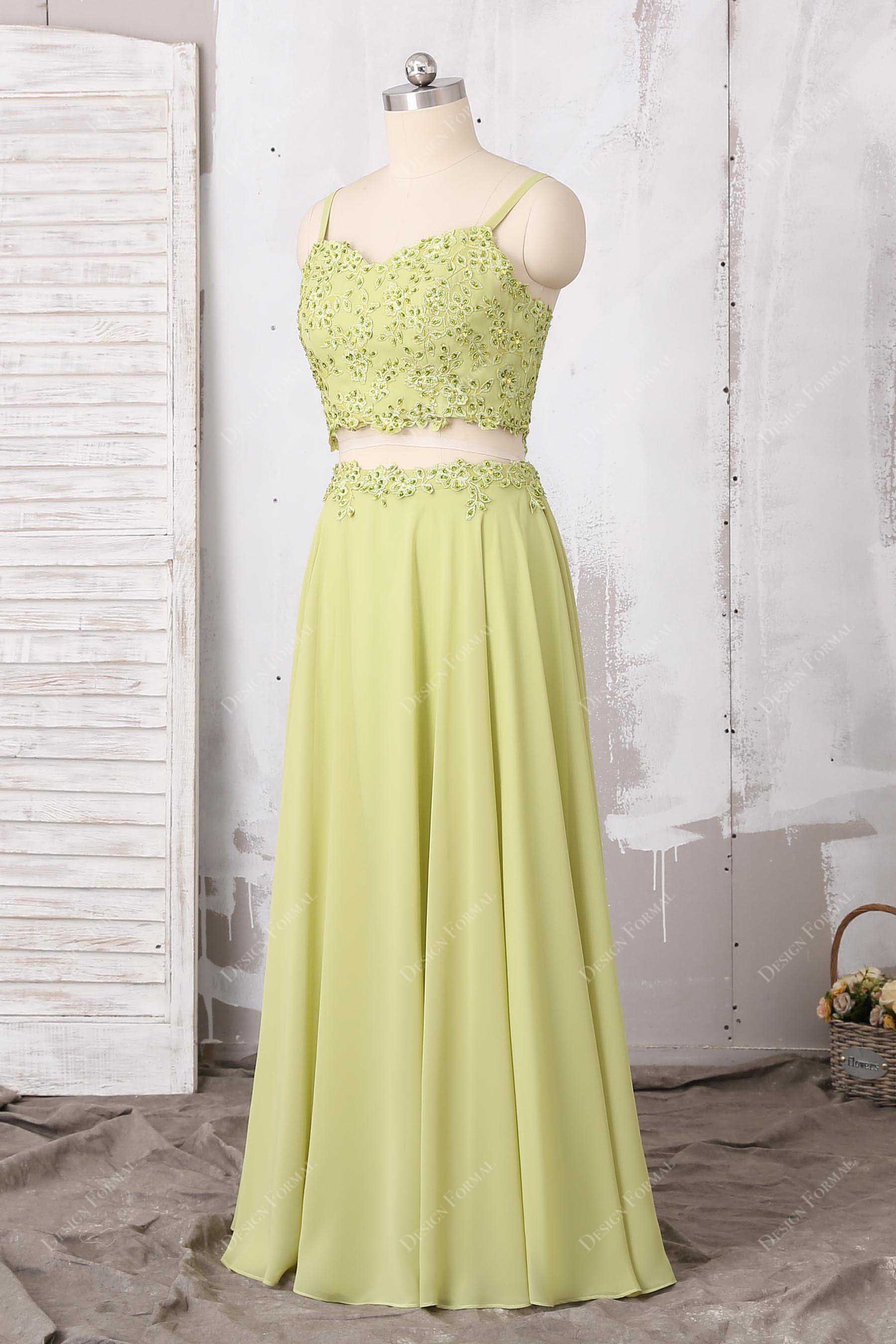 sleeveless lace chiffon prom dress