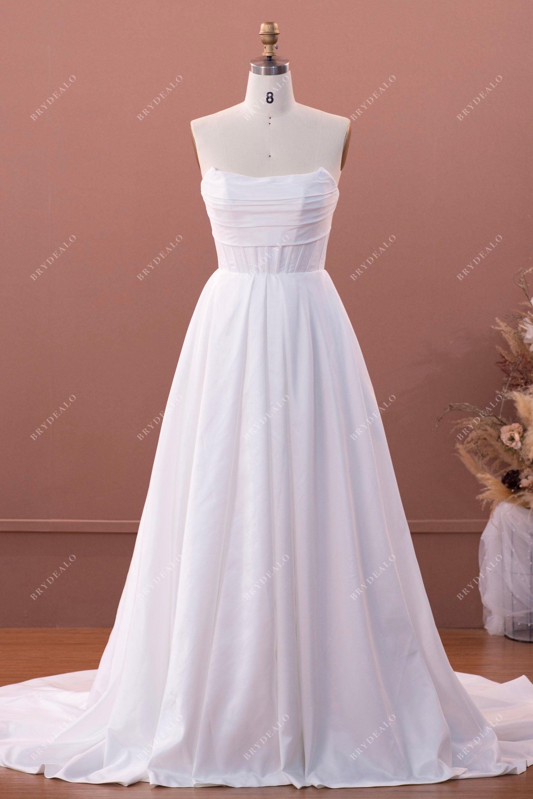 Designer Taffeta Ruched Strapless Pockets A-line Wedding Dress Designer Taffeta Ruched Strapless Pockets A-line Wedding Dress