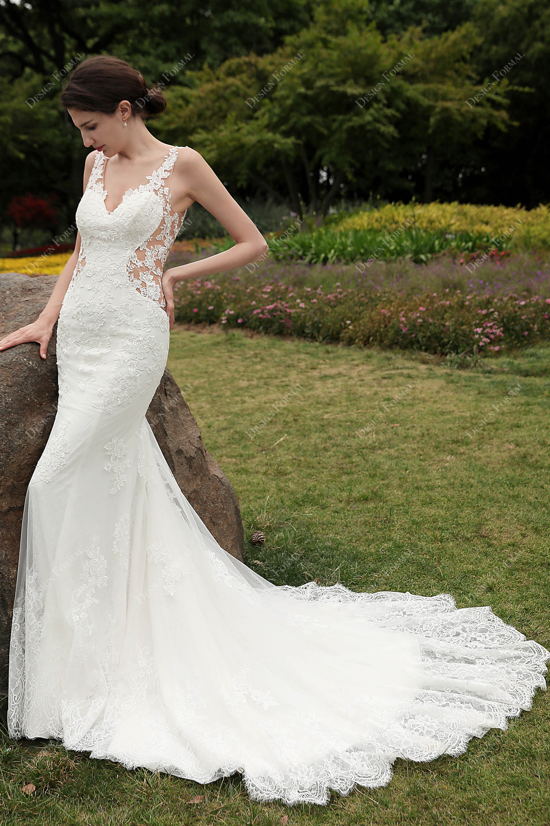 Plunging V-neck Lace Designed Cutout Mermaid Wedding Dress Plunging V-neck Lace Designed Cutout Mermaid Wedding Dress
