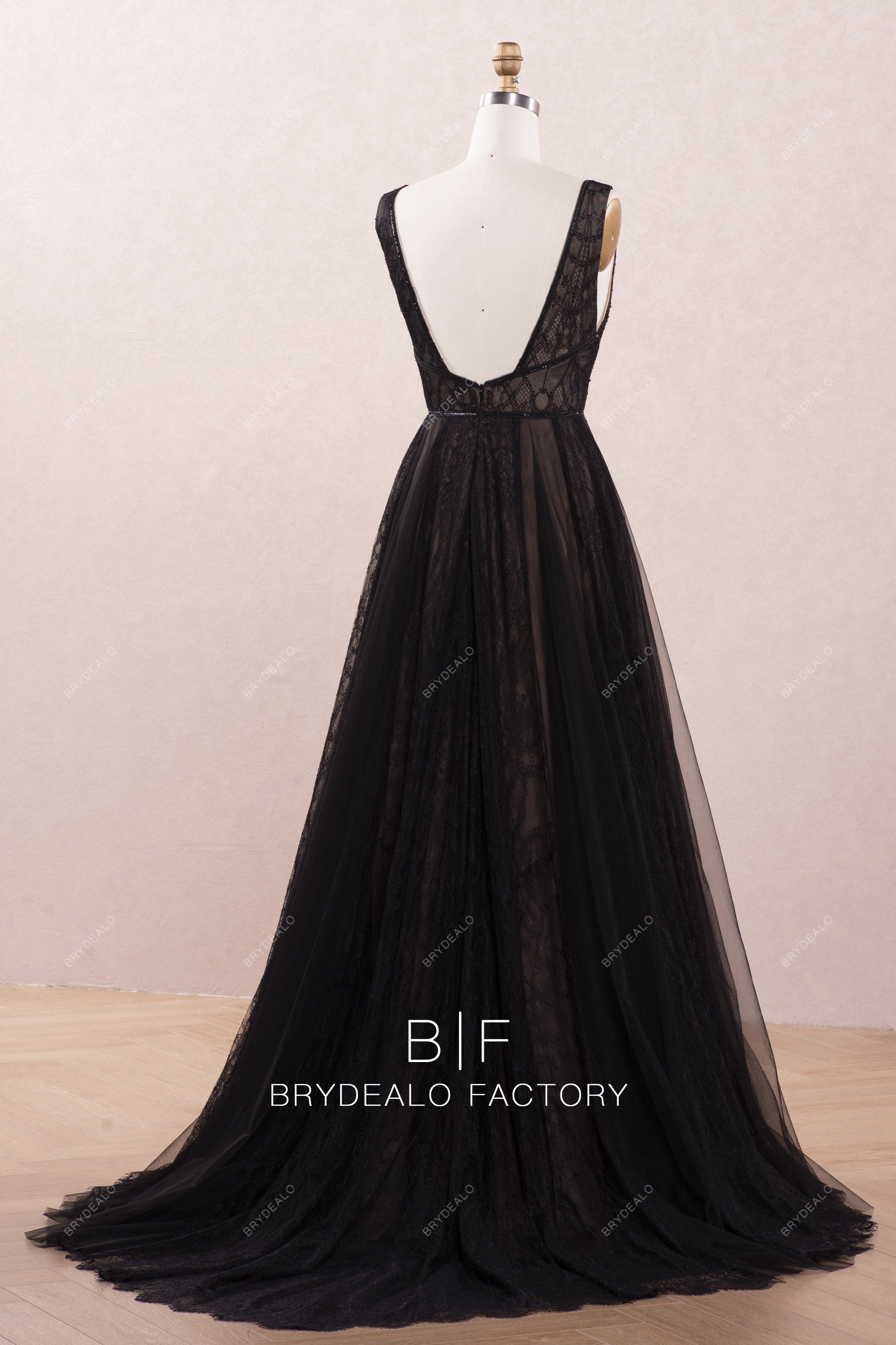 sexy open back sweep train spring bridal gown