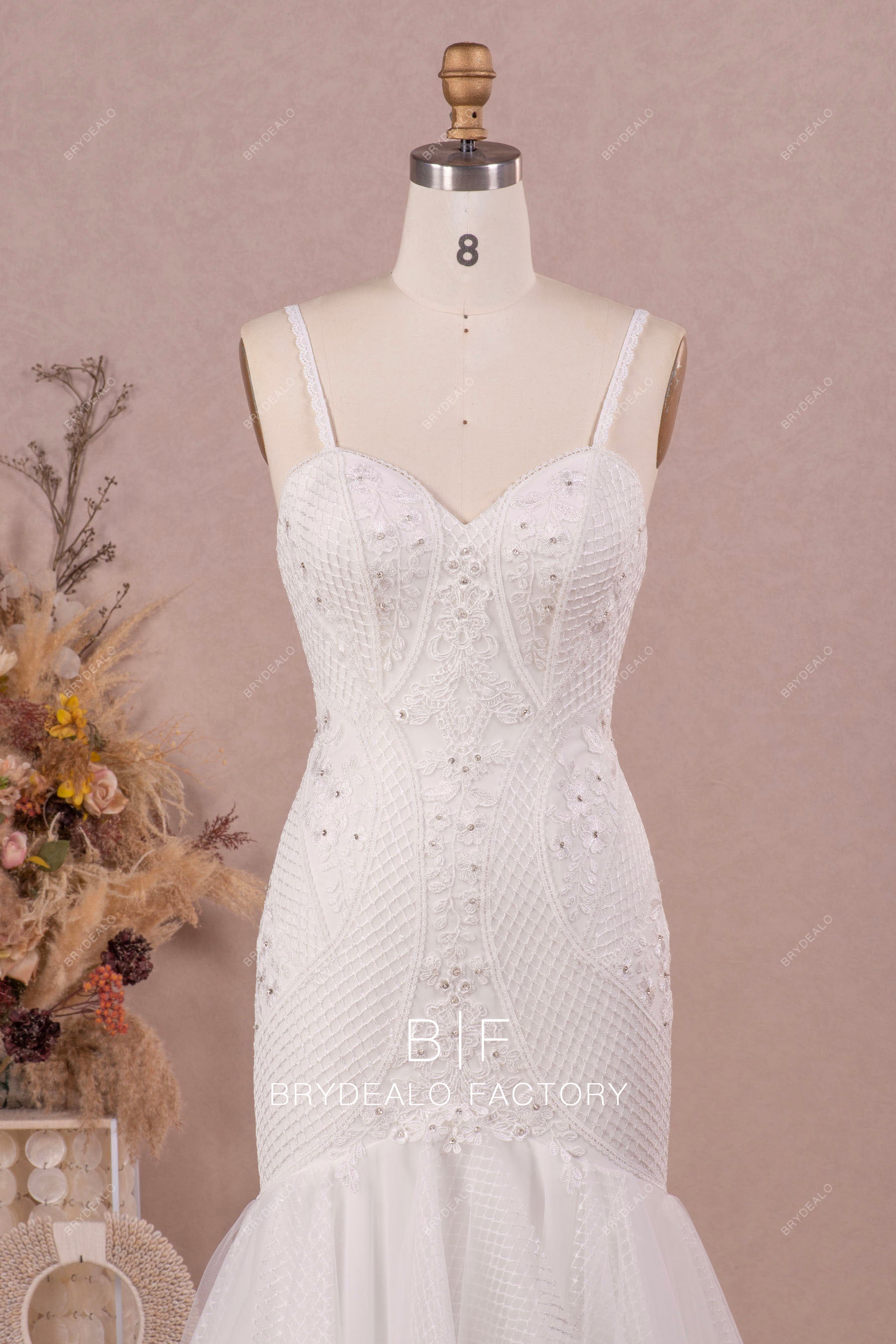 spaghetti straps sweetheart neck lace wedding dress