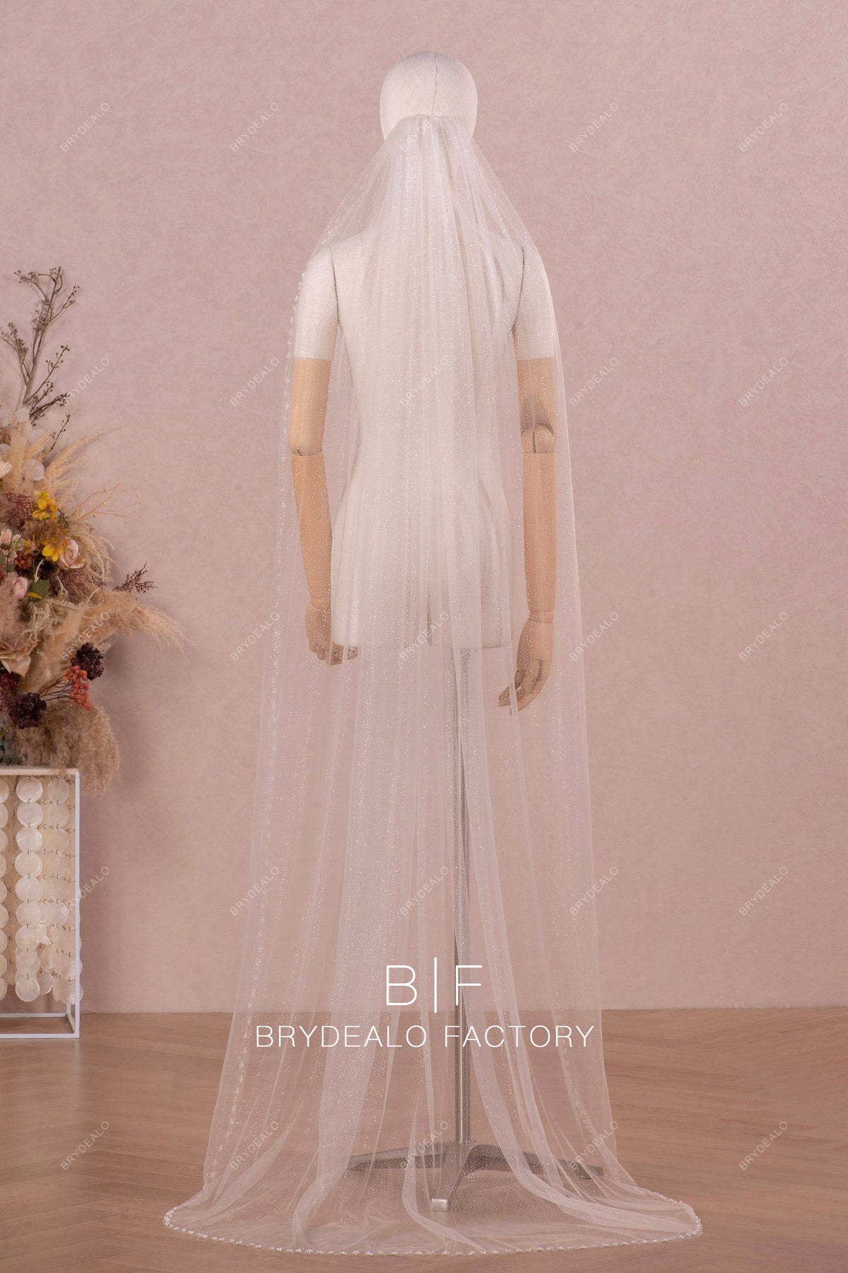 WEDDING VEIL WITH BEADED EDGING AND RHINESTONES NWT SPARKLY FLOOR LENGTH Stardust Glitter Tulle Cathedral Wedding Veil main image 2