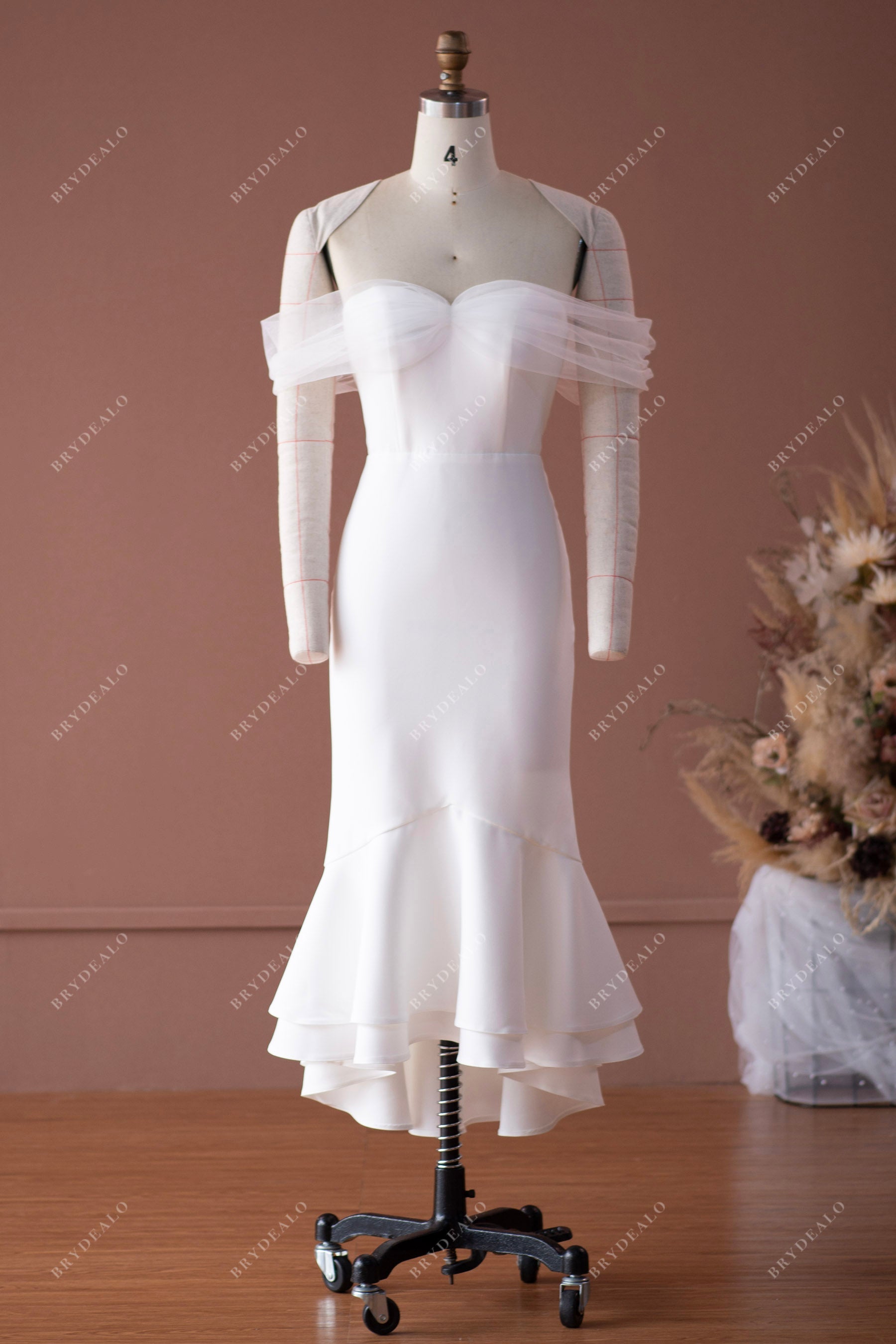 Casual Off-Shoulder Crepe Fishtail High-Low Elopement Bridal Gown Casual Off-Shoulder Crepe Fishtail High-Low Elopement Bridal Gown