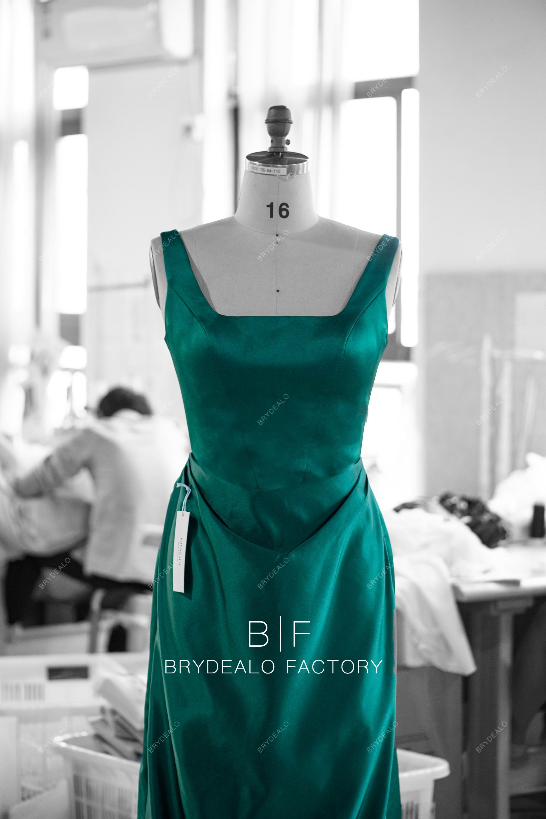 designer square neck sleeveless ruched sheath formal dress