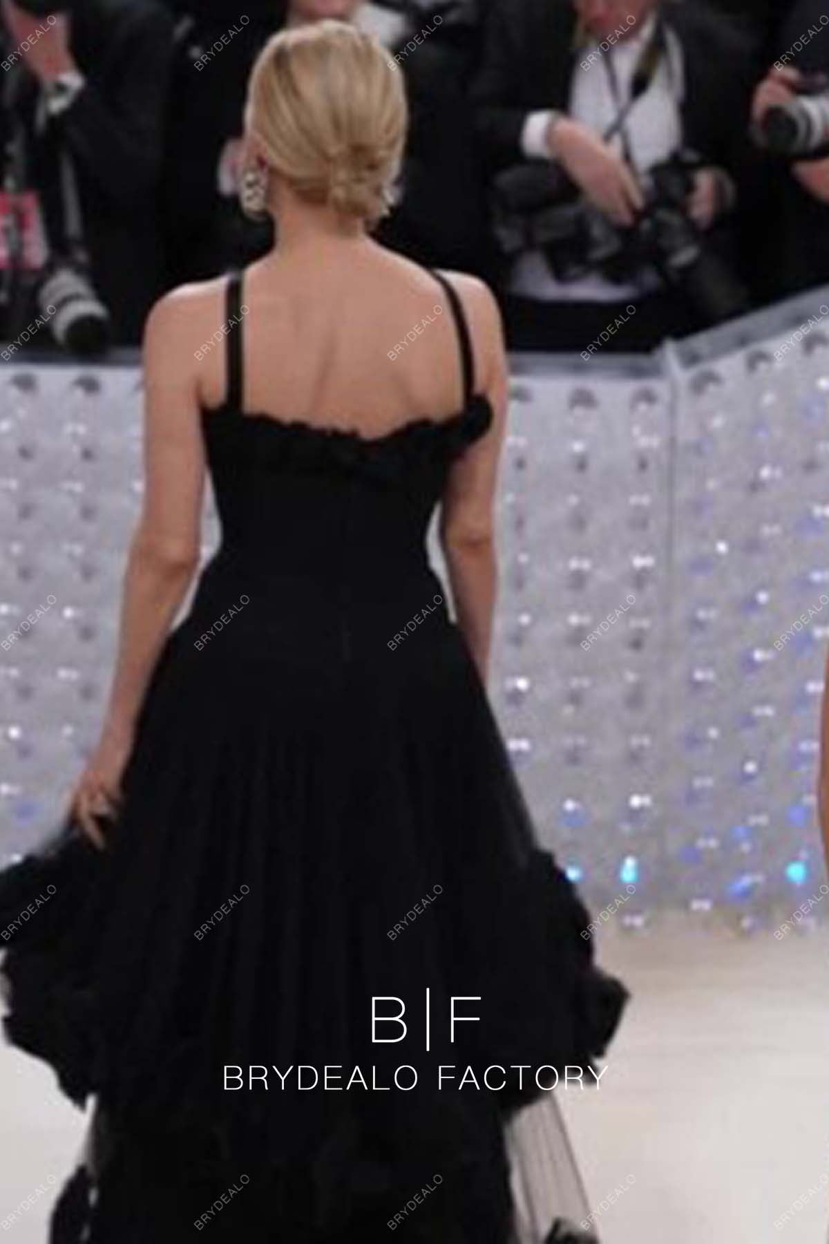 Tory Burch Met Gala 2023 Black Sleeveless Dress
