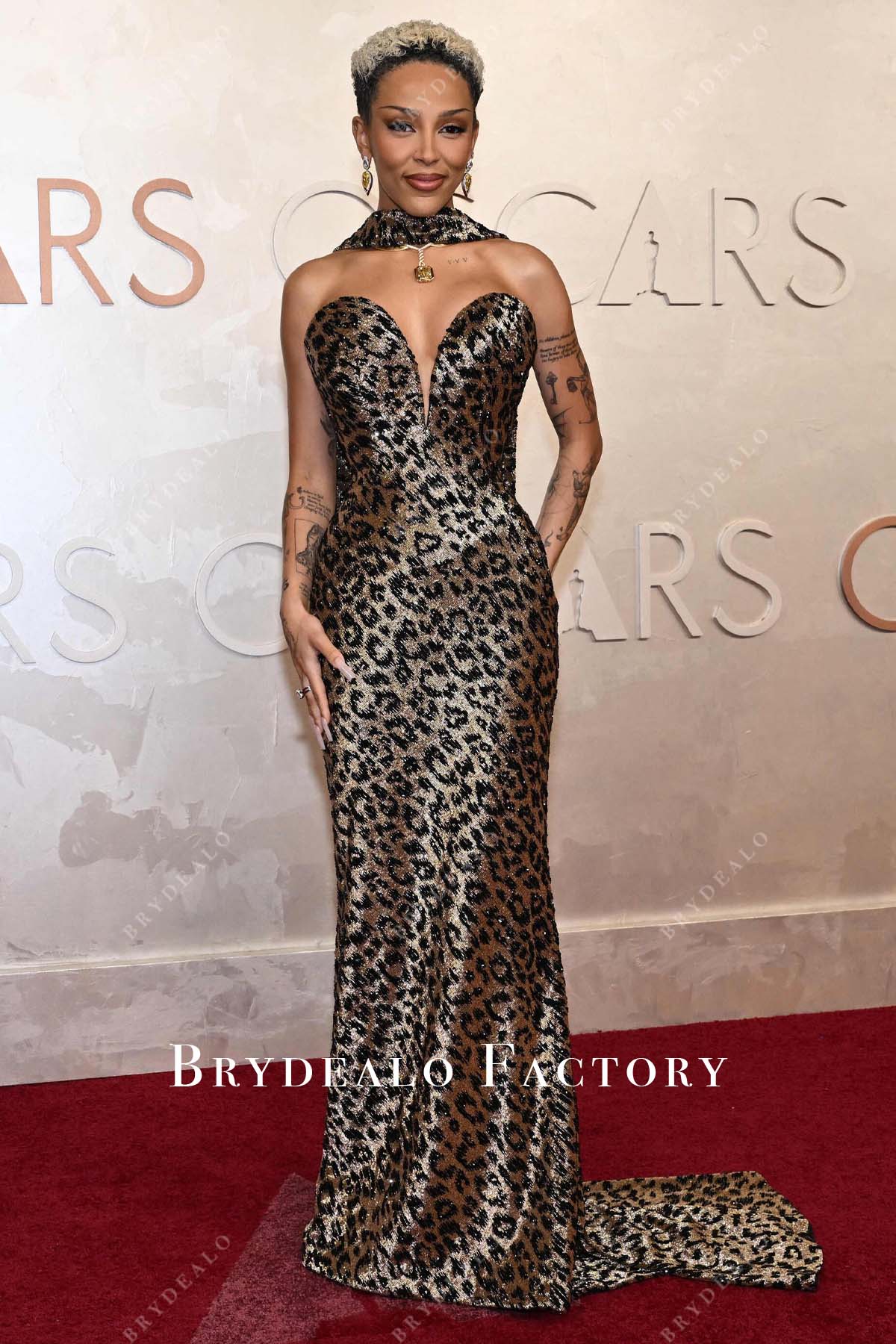 2025 Oscars red carpet Doja Cat leopard print streamer dress