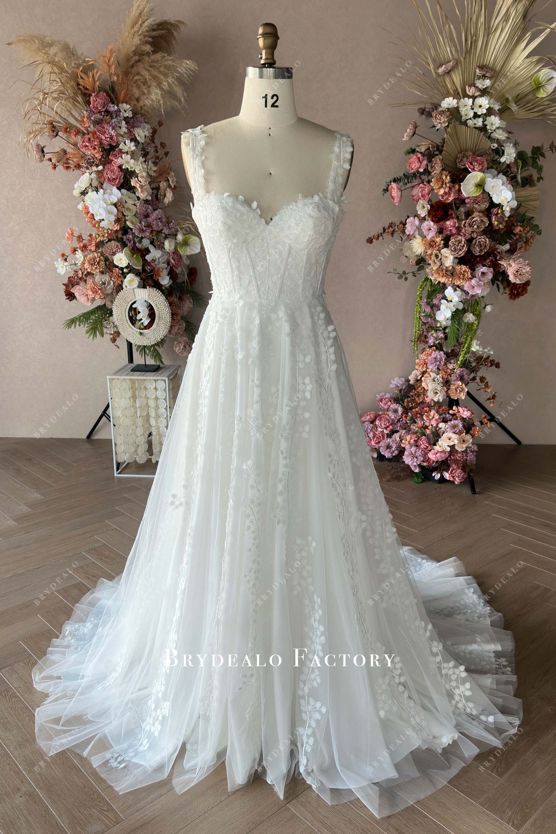 a line lace wedding dress