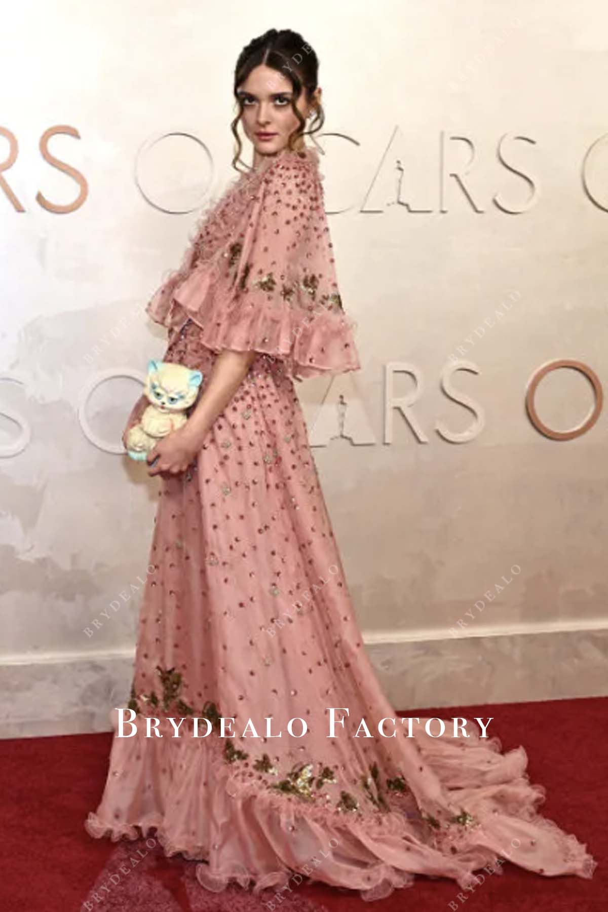 Charlotte Lawrence a line 2025 Oscars red carpet prom dress