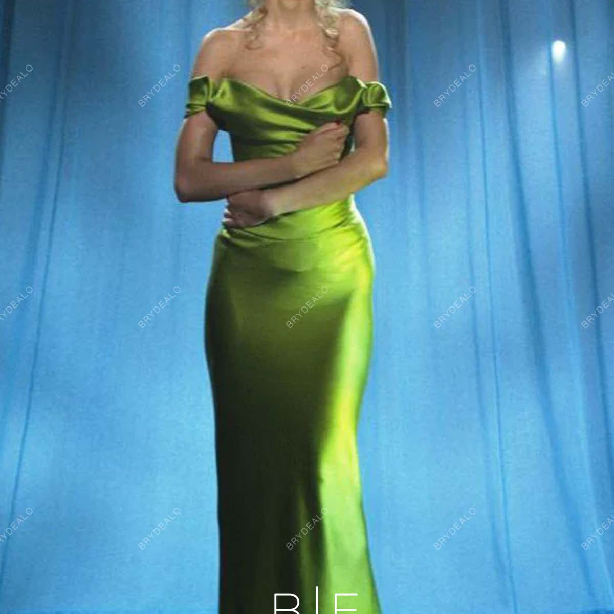 Christina Aguilera Moss Green Off-shoulder Prom Dress in Burlesque Christina Aguilera Moss Green Off-shoulder Prom Dress in Burlesque