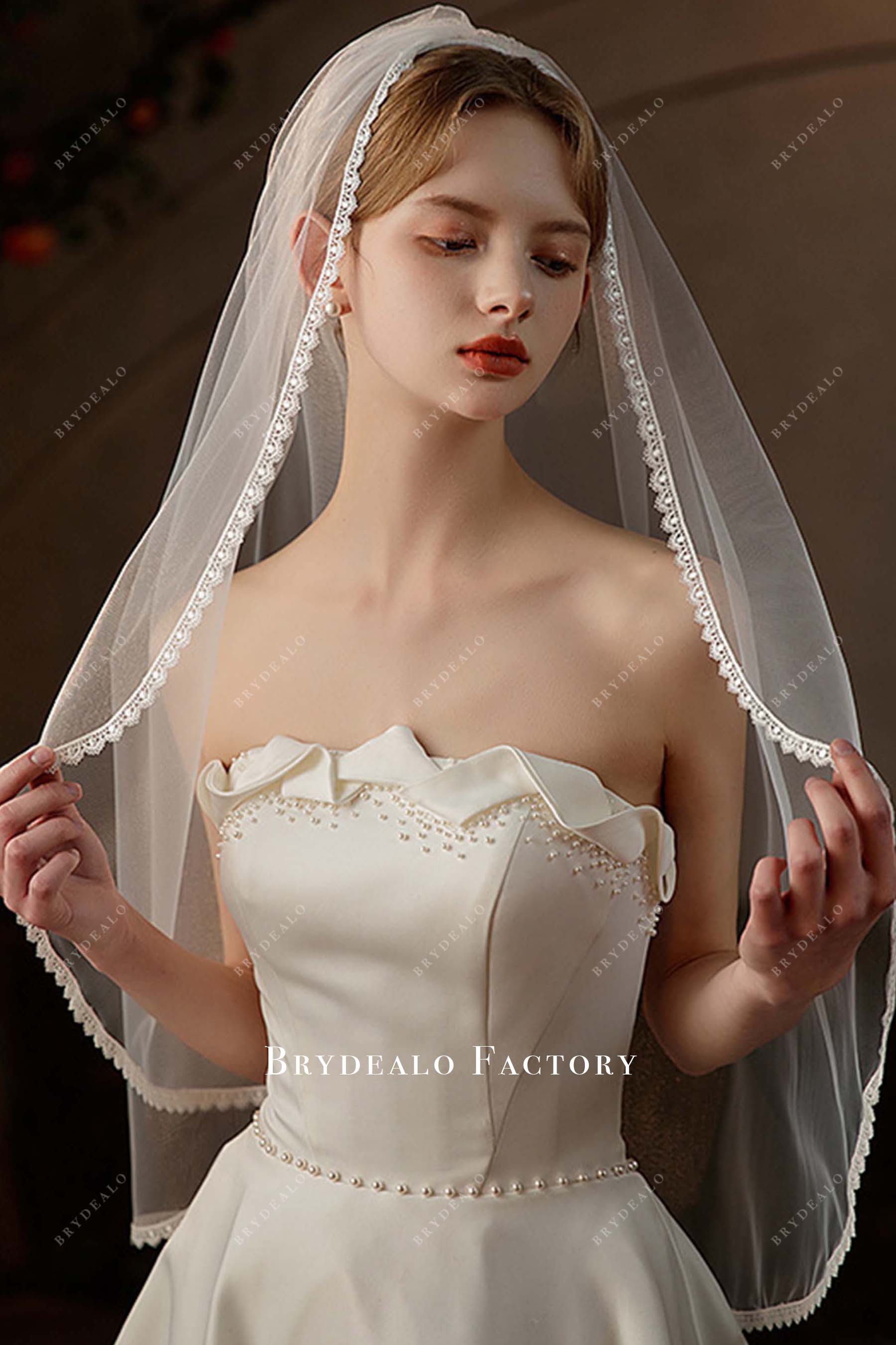 fingertip length bridal veil