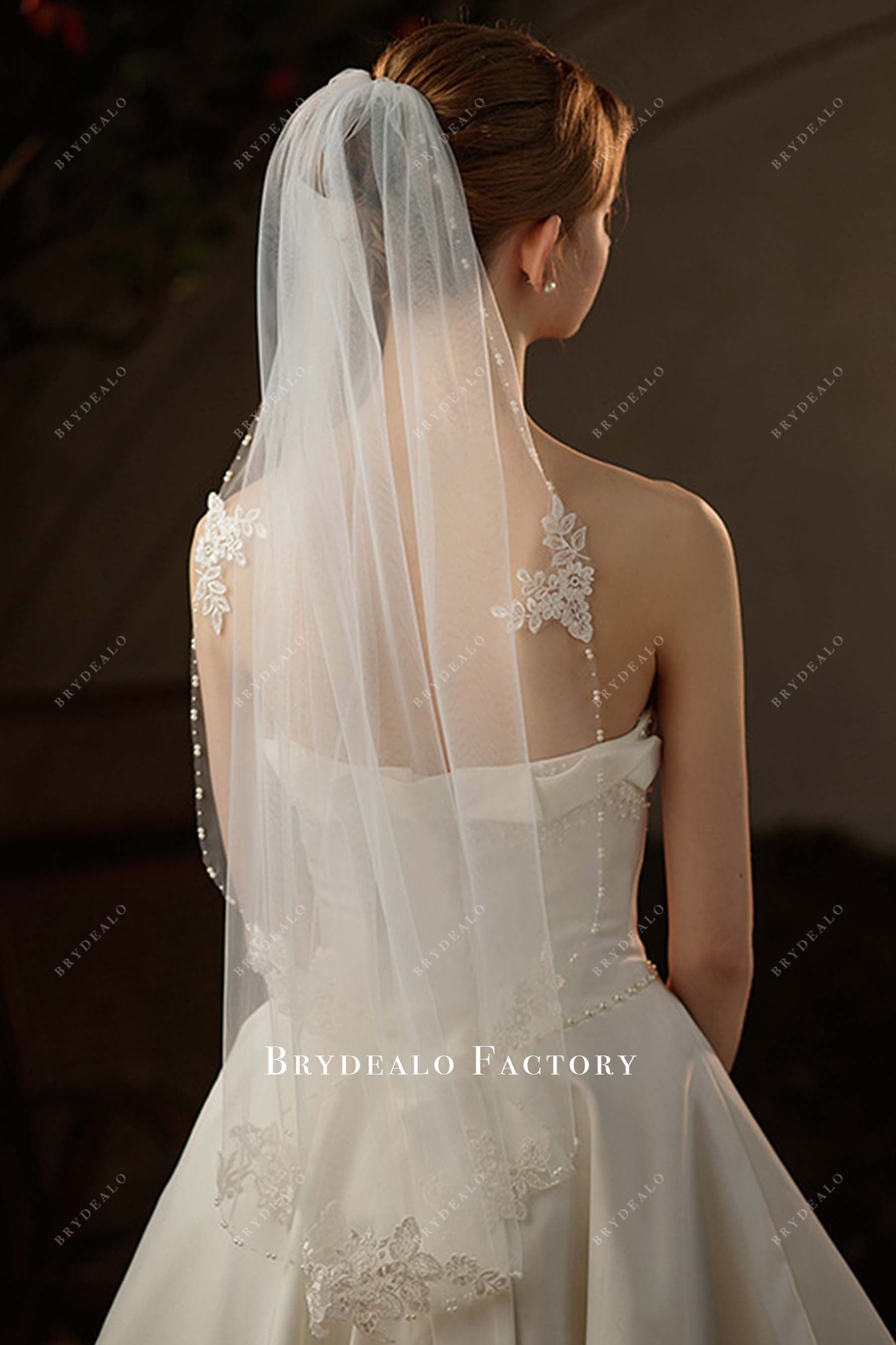 fingertip length tulle bridal veil