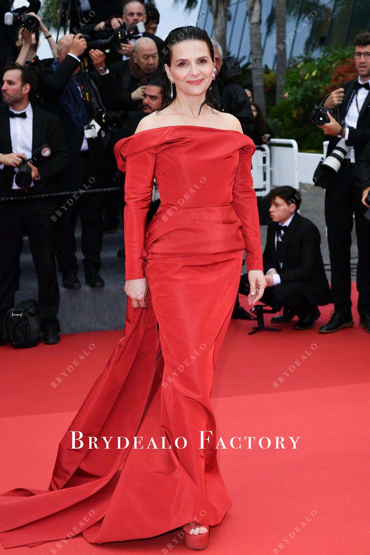 Juliette Binoche 2024 Cannes film festival red dress