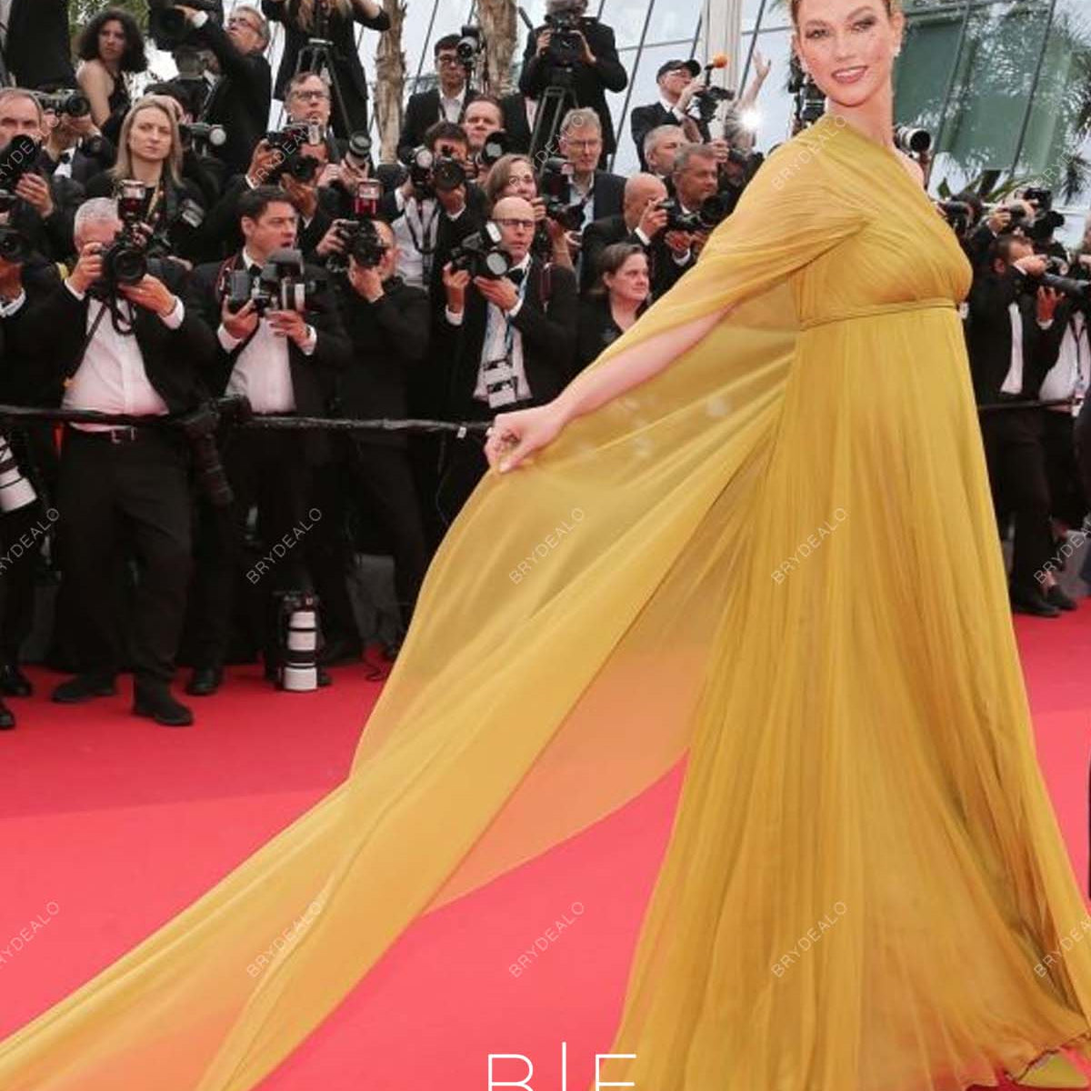 Karlie Kloss 2023 Cannes Film Festival Gold Maternity Red Carpet Dress
