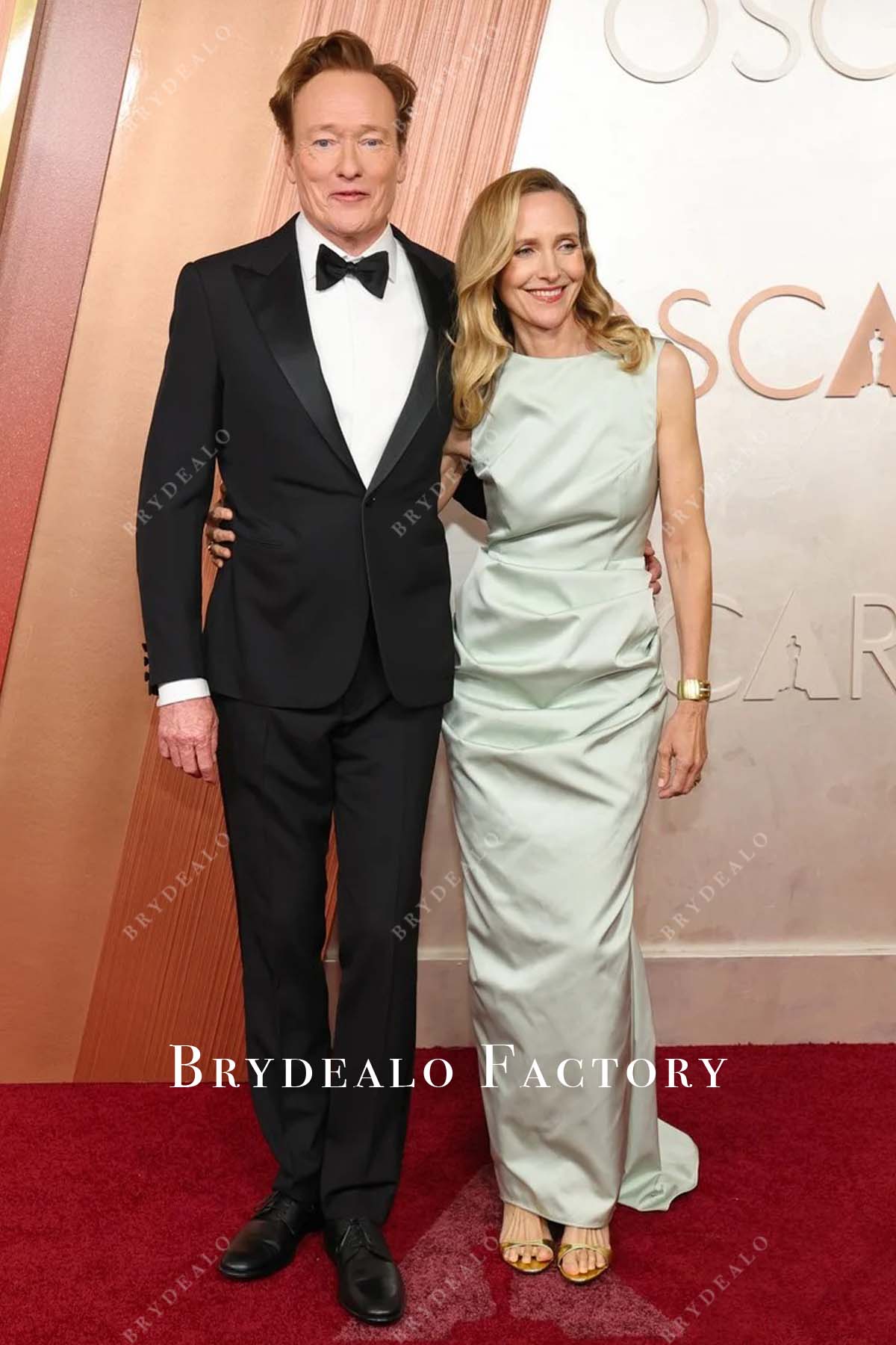 Liza Powel O’Brien mint sheath 2025 Oscars red carpet formal dress