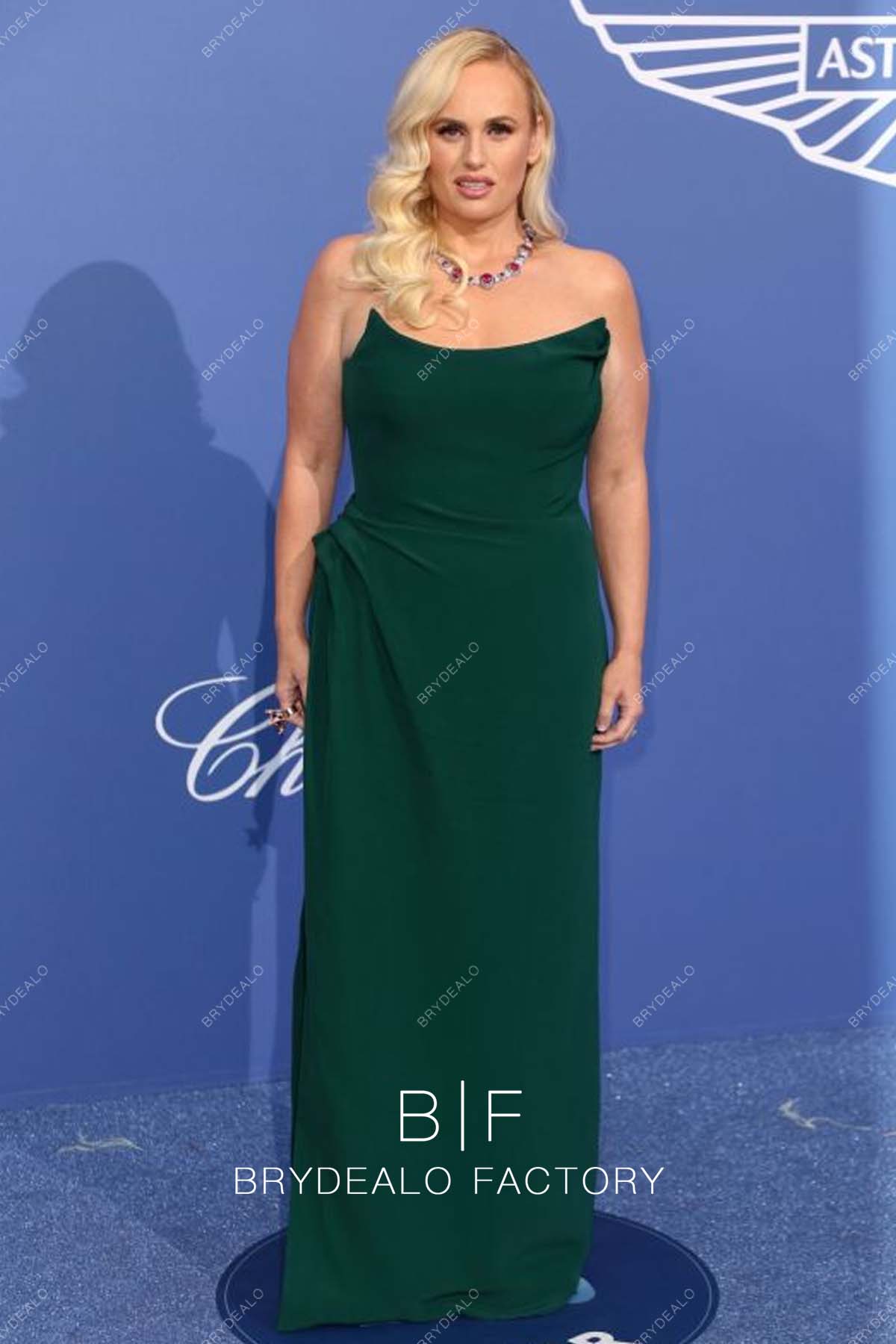 Rebel Wilson 2023 Cannes Film Festival Plus Size Dark Green Dress