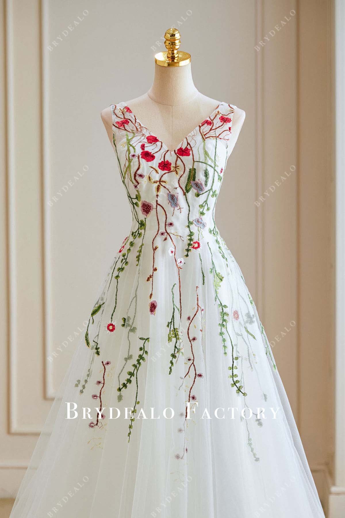 V-neck floral appliques a line bridal dress