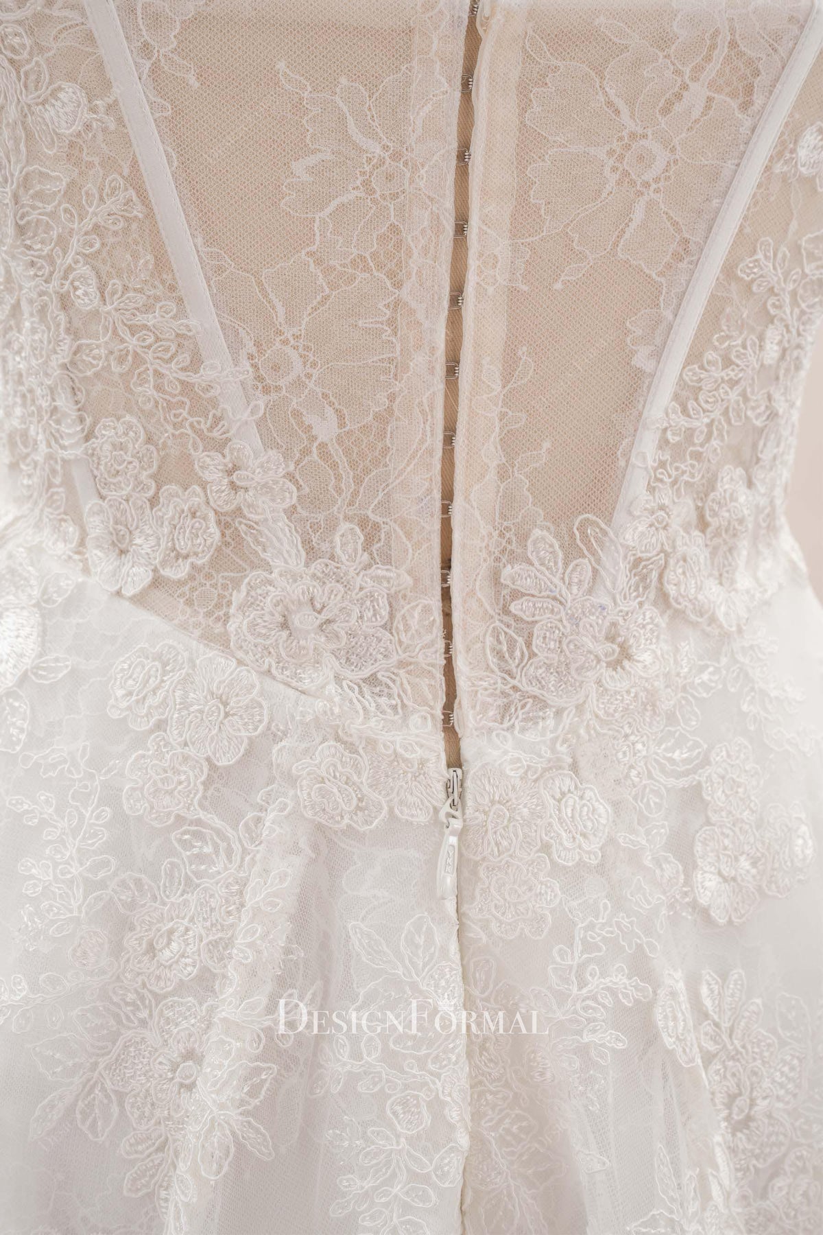 Basque waist lace wedding dress 