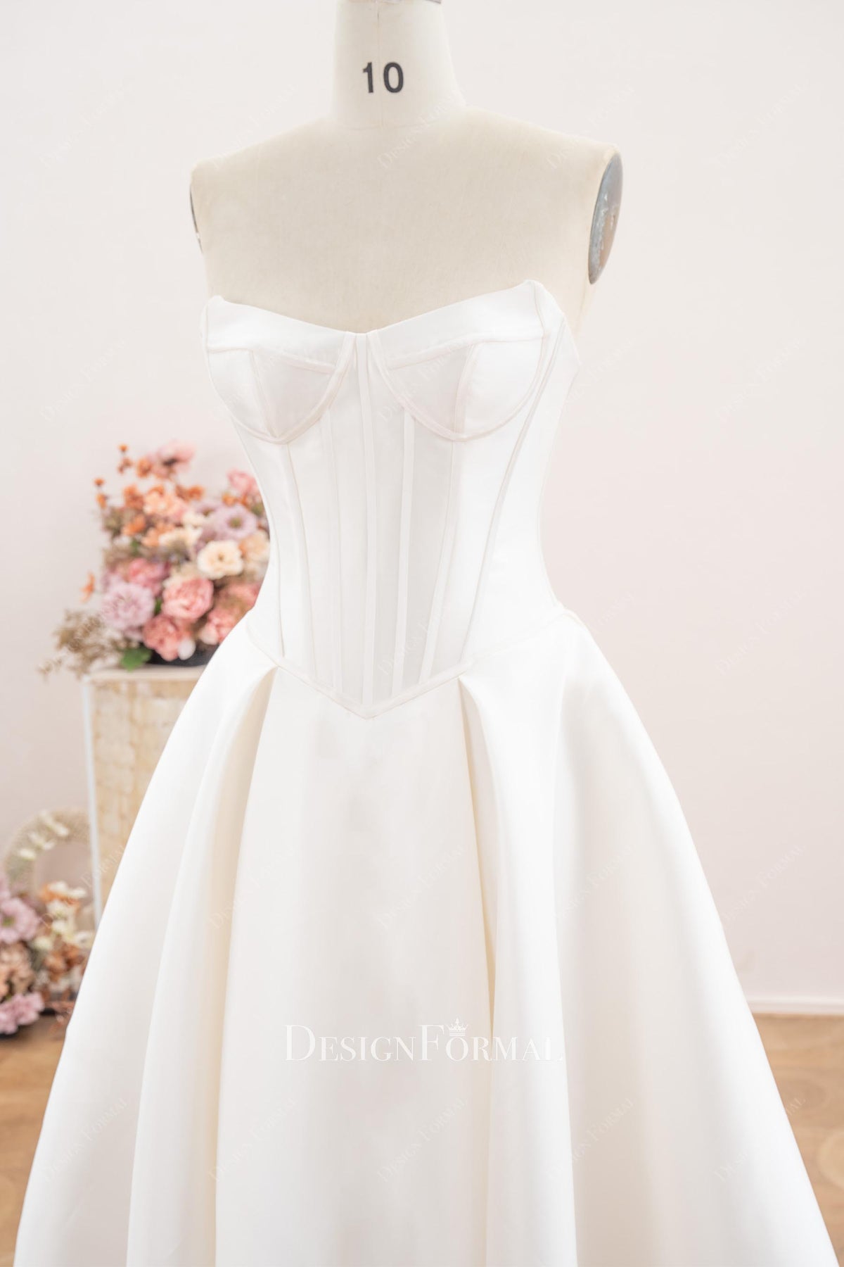 Basque waist puffy a line wedding dress