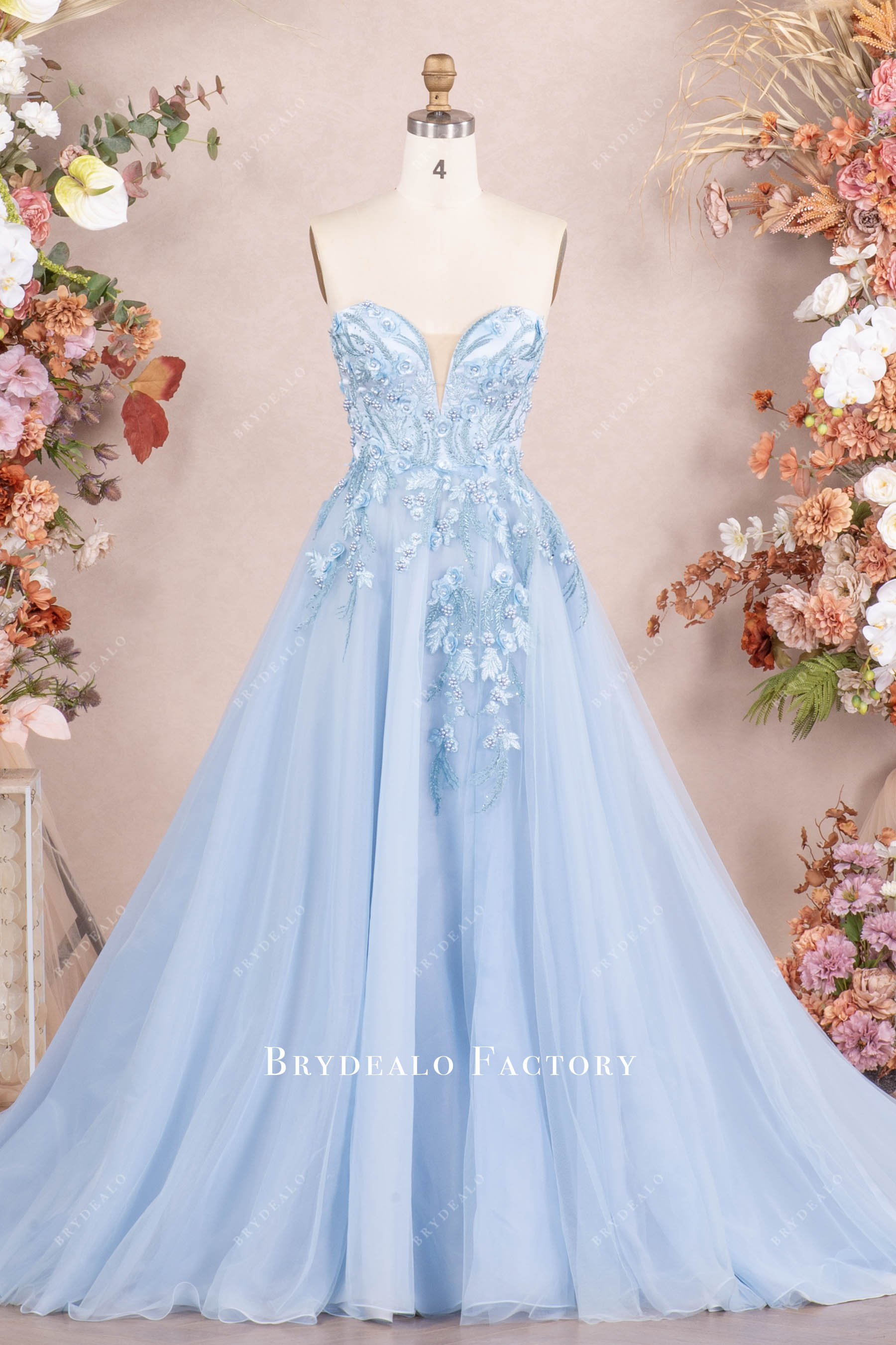 blue sweetheart A-line lace prom dress