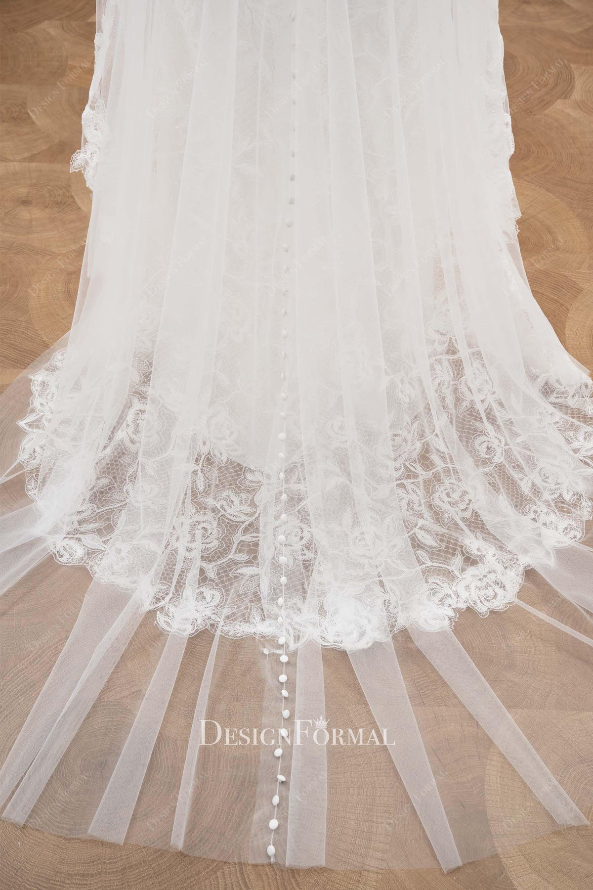 buttons tulle overskirt