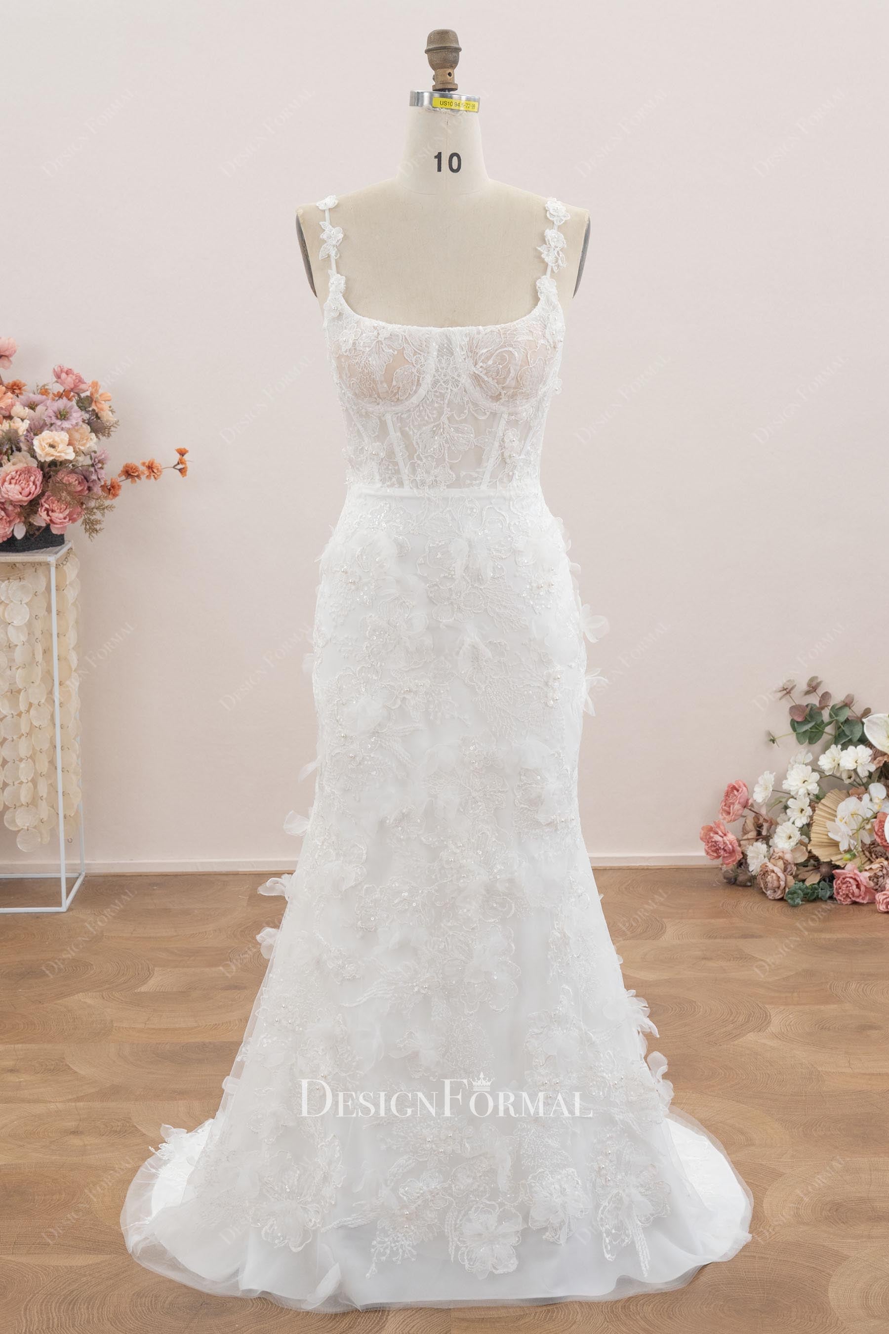delicate lace scoop neck wedding dress