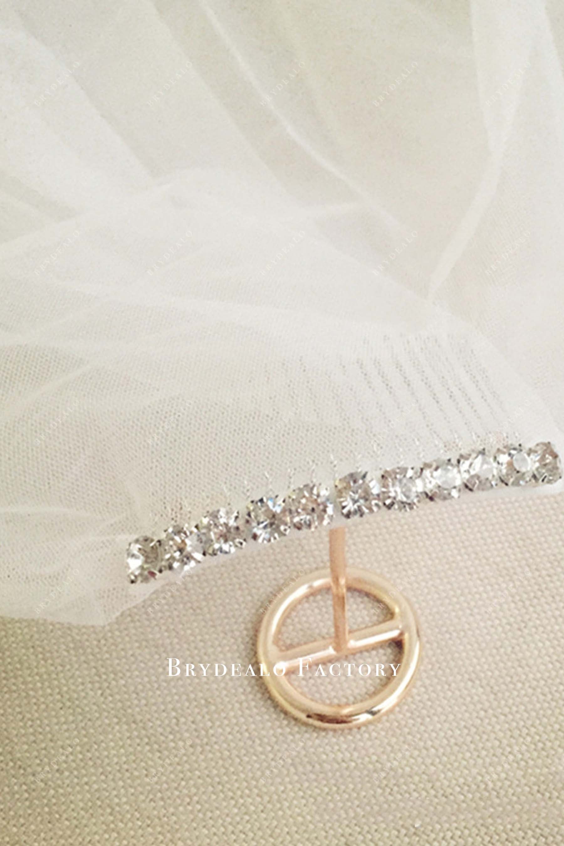 delicate crystal comb wedding veil 