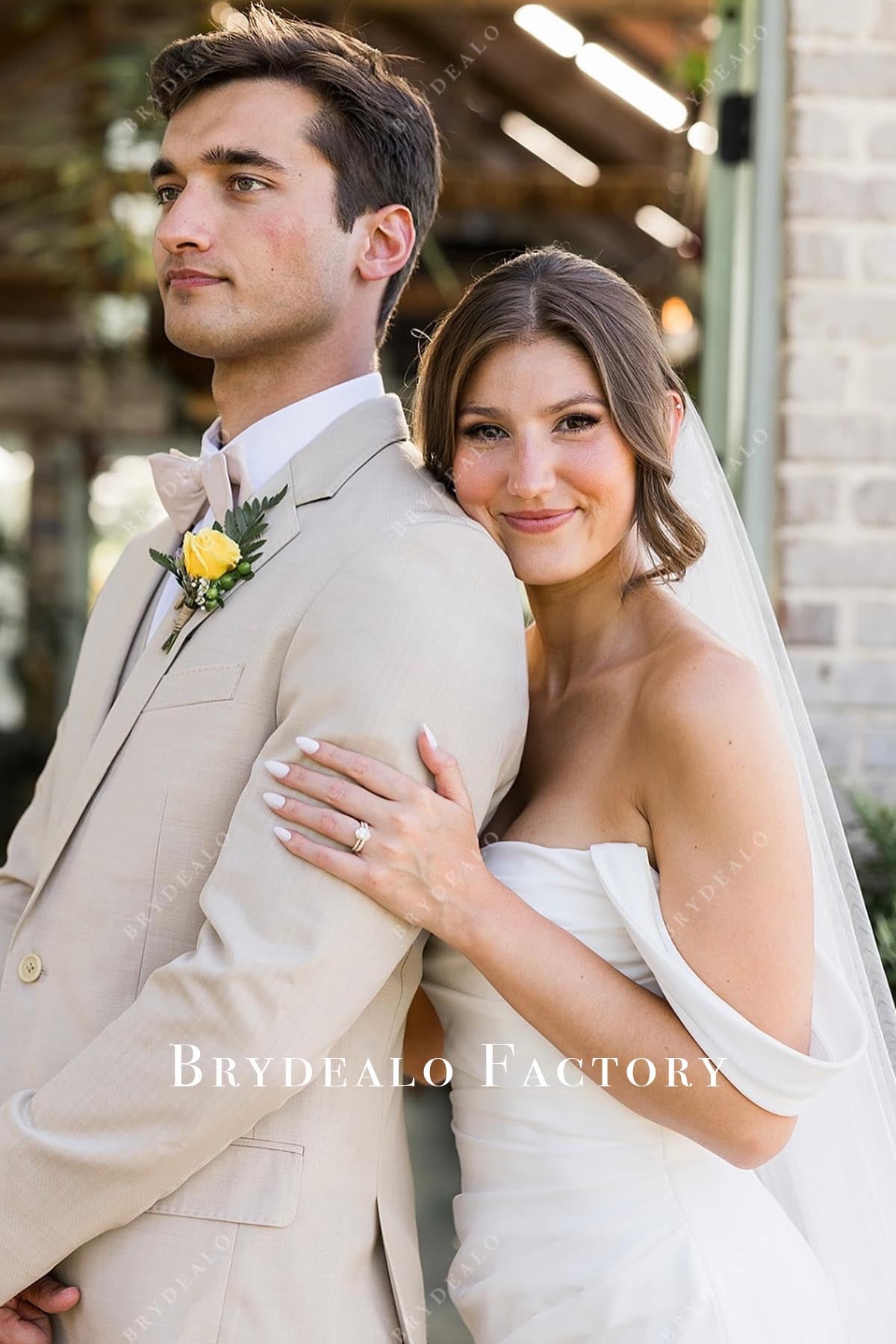 drop sleeves mermaid wedding dress