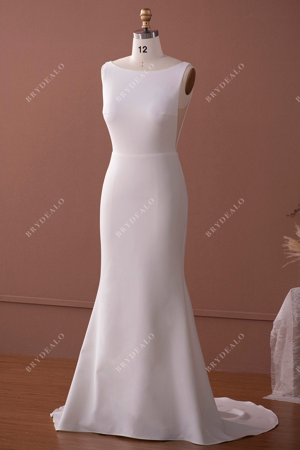 Sleeveless Crepe Elegant Mermaid Wedding Dress