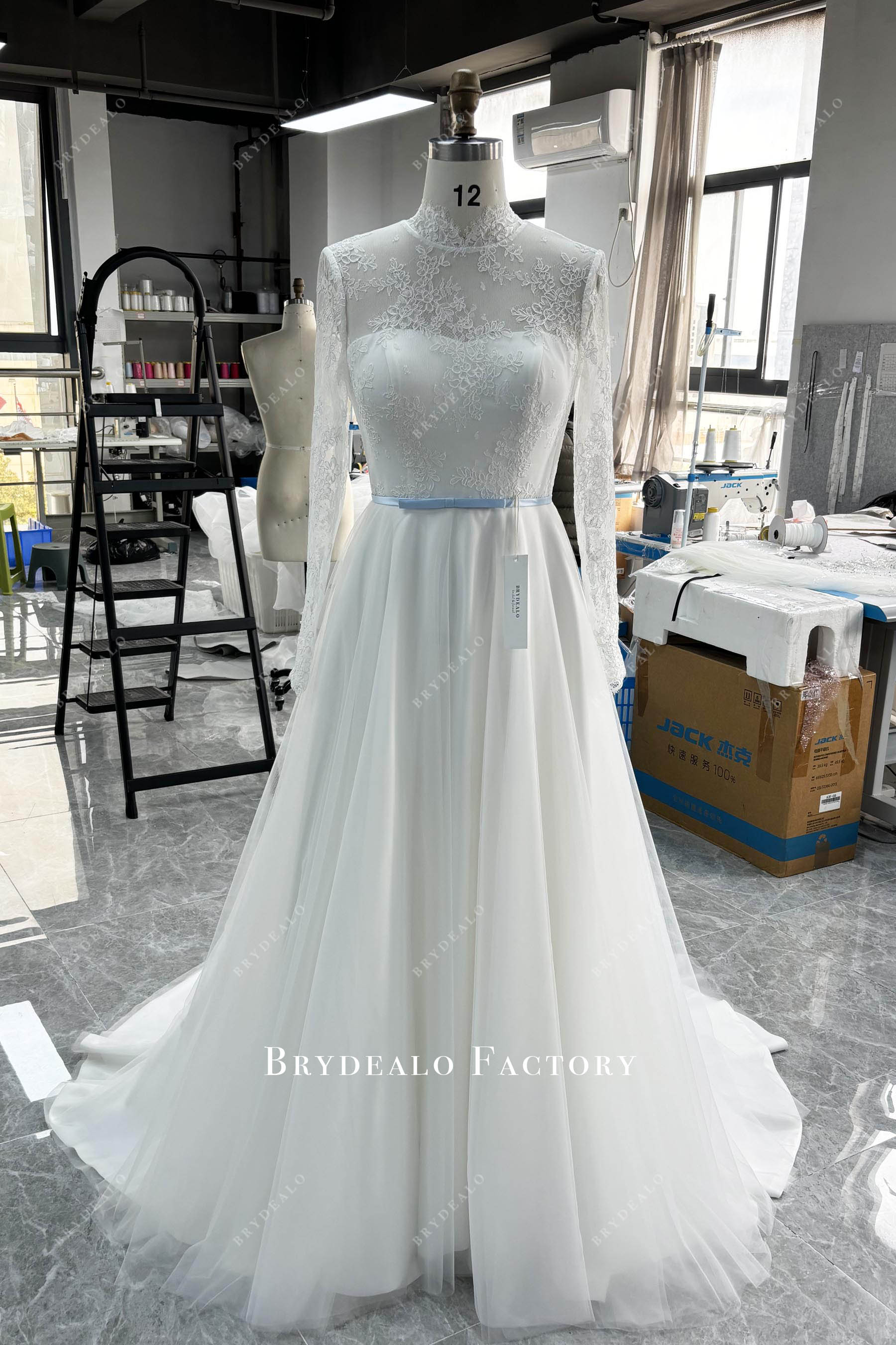 elegant lace tulle designer wedding gown