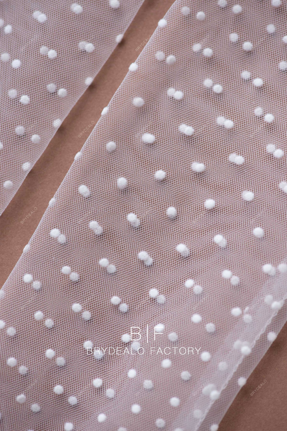 illusion polka dot gloves