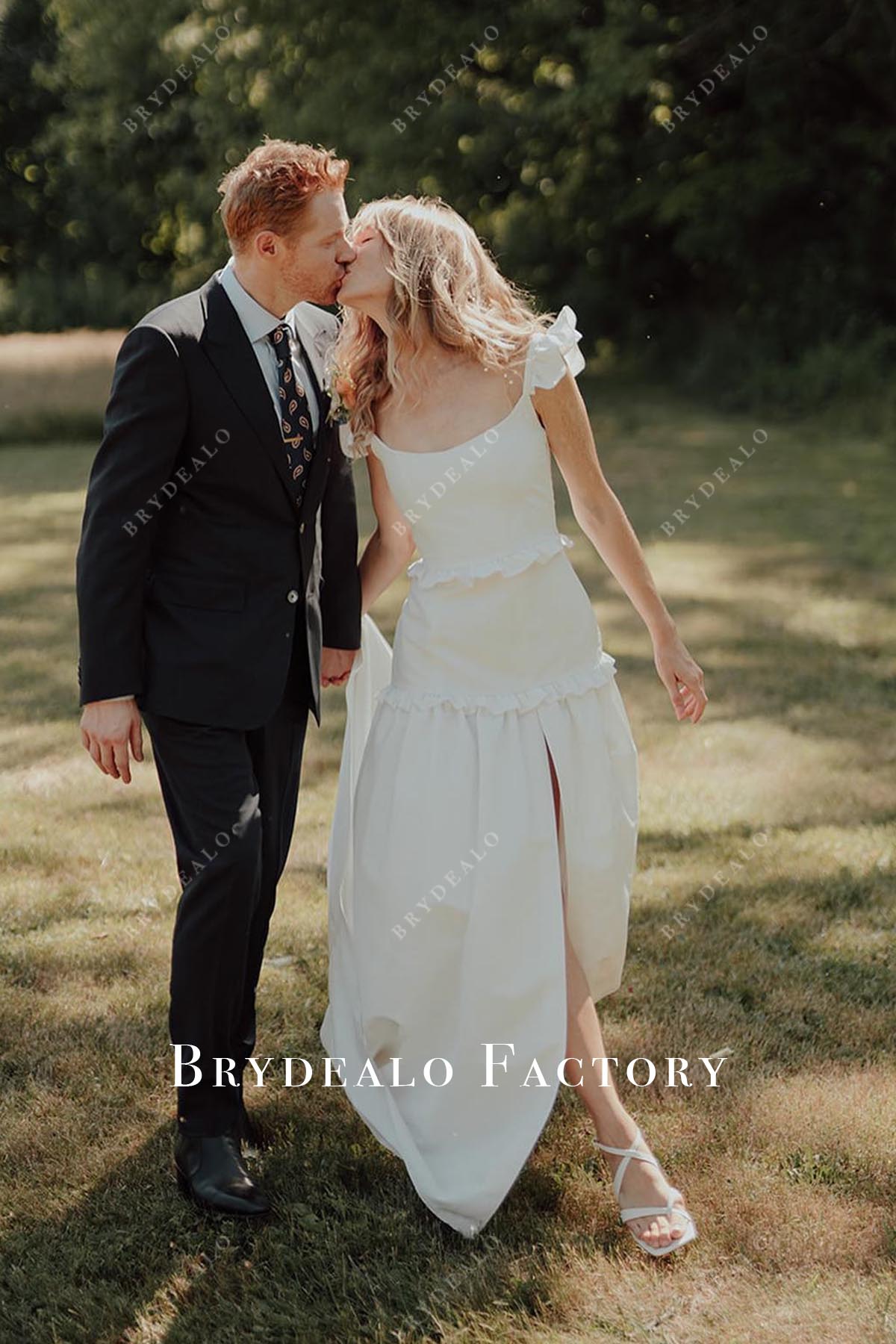 ivory scoop neck wedding dress