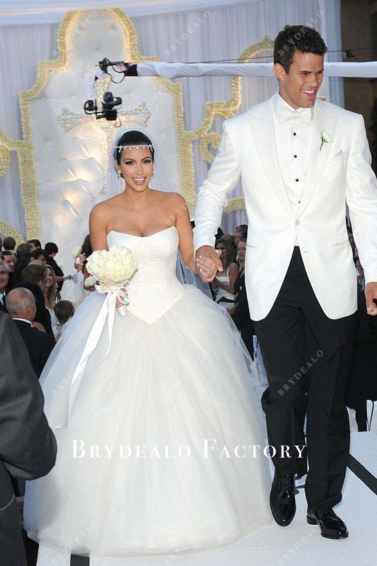 Kim Kardashian v neck 1st Wedding Dress 2011 