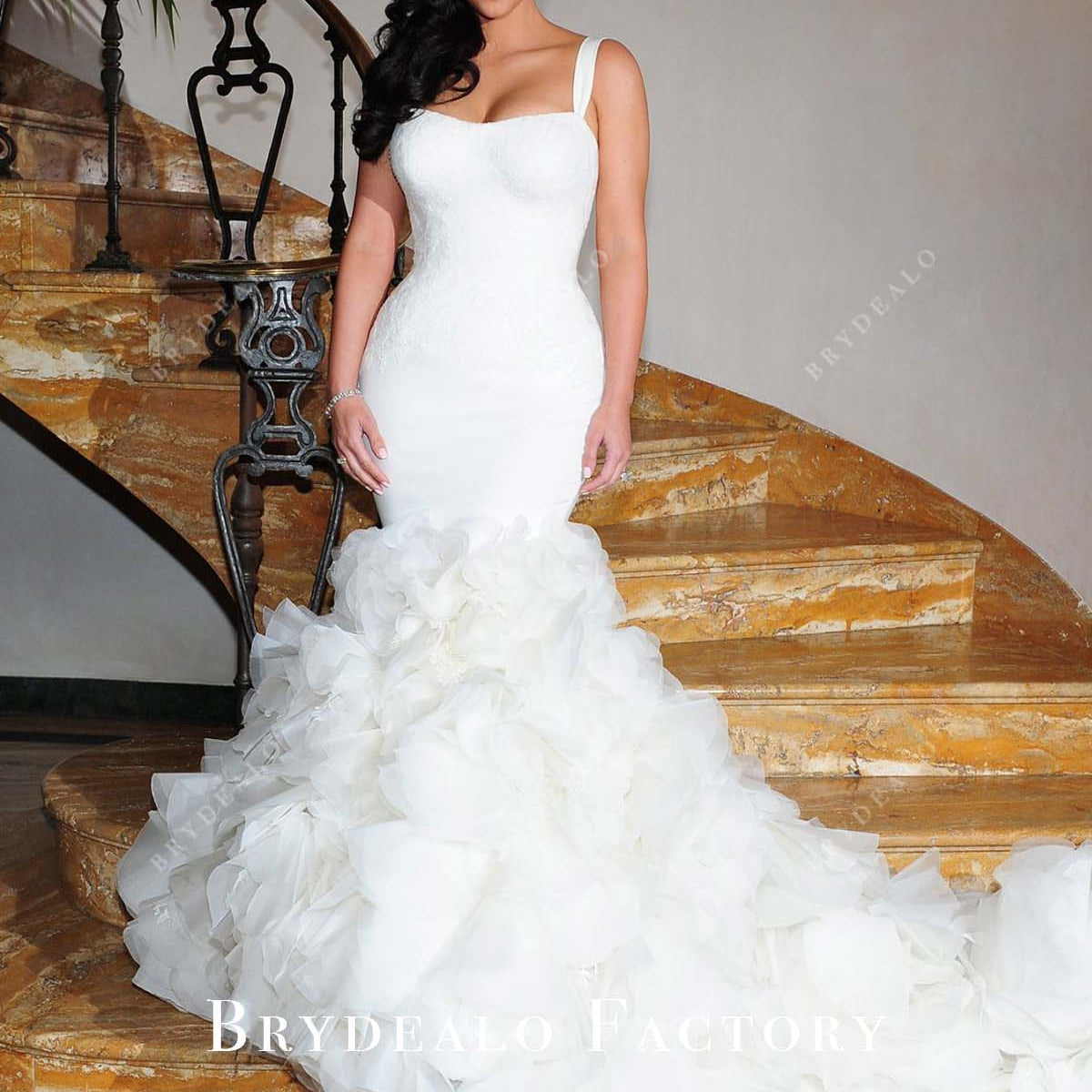 kim kardashian wedding dress White Sexy Corset Strapless Dress Celebri  Hoprom chapel train trumpet skirt fully covered with delicate tulle and organza ruffles. Kim Kardashian and Kanye West