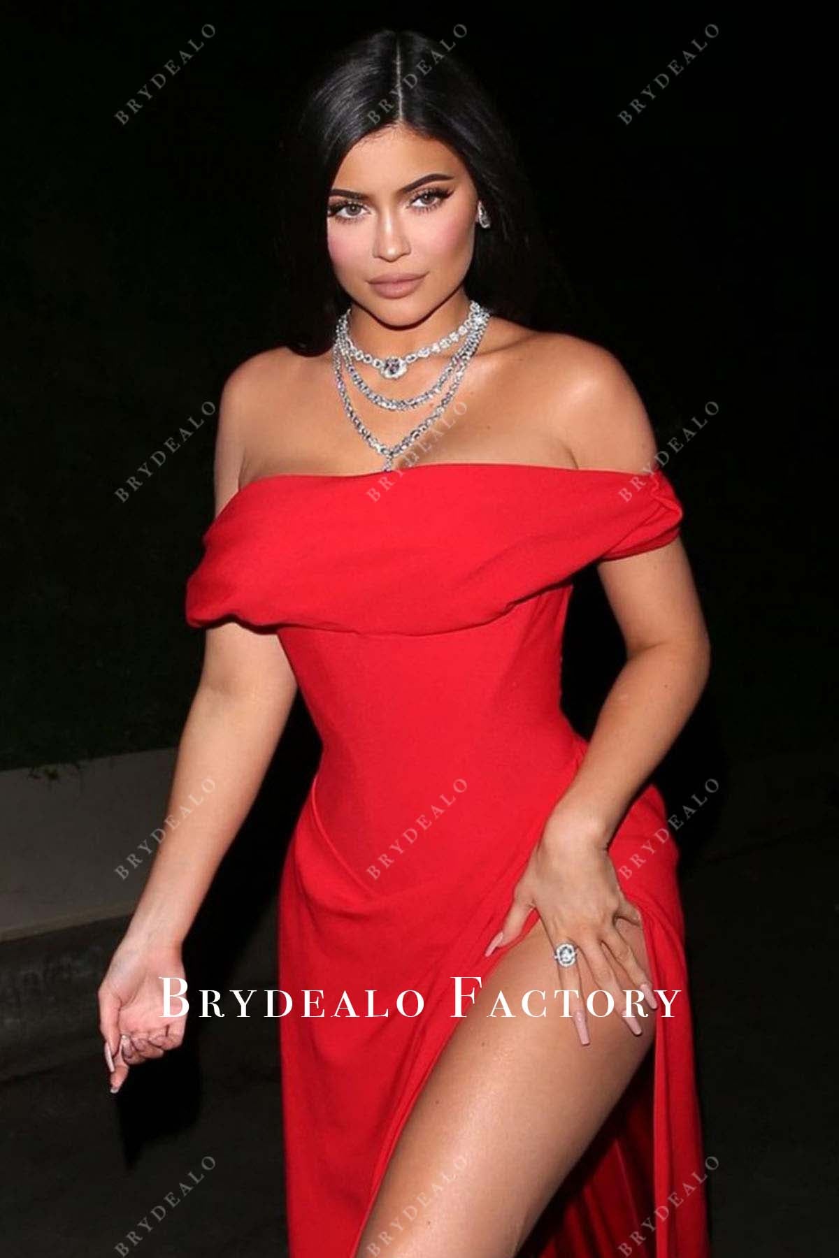 Kylie Jenner slit dress oscars after party 2020