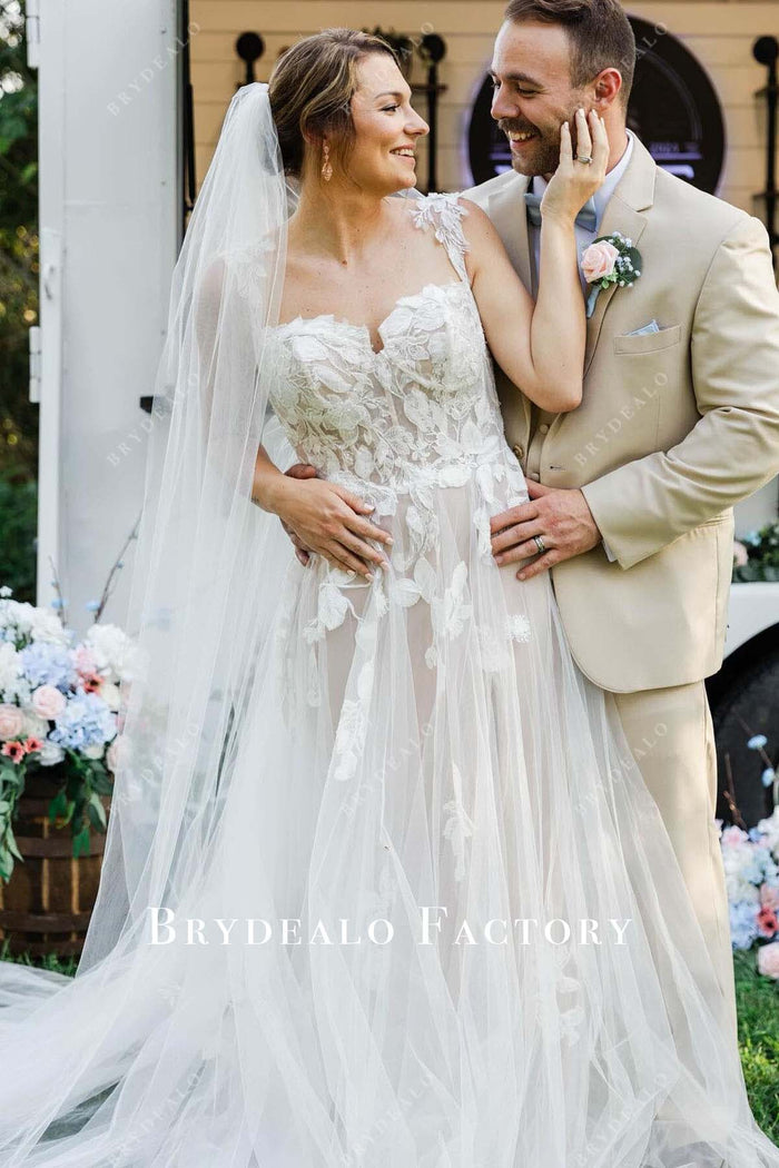 Long Sleeves Sweetheart Wedding Jumpsuit with Lace Appliques